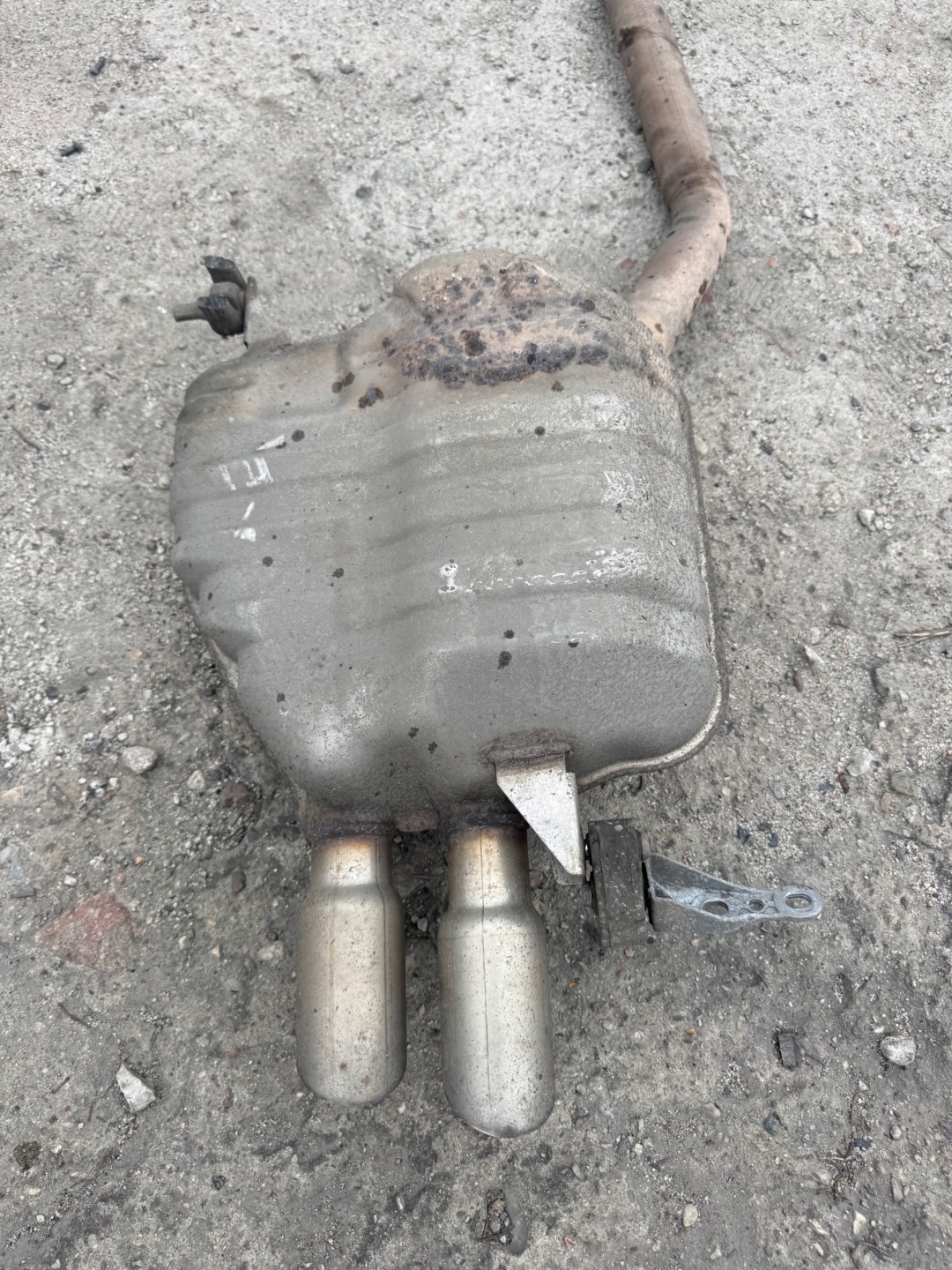 AUDI Q5 8R 2.0 TDI exhaust silencer 8R0253611H