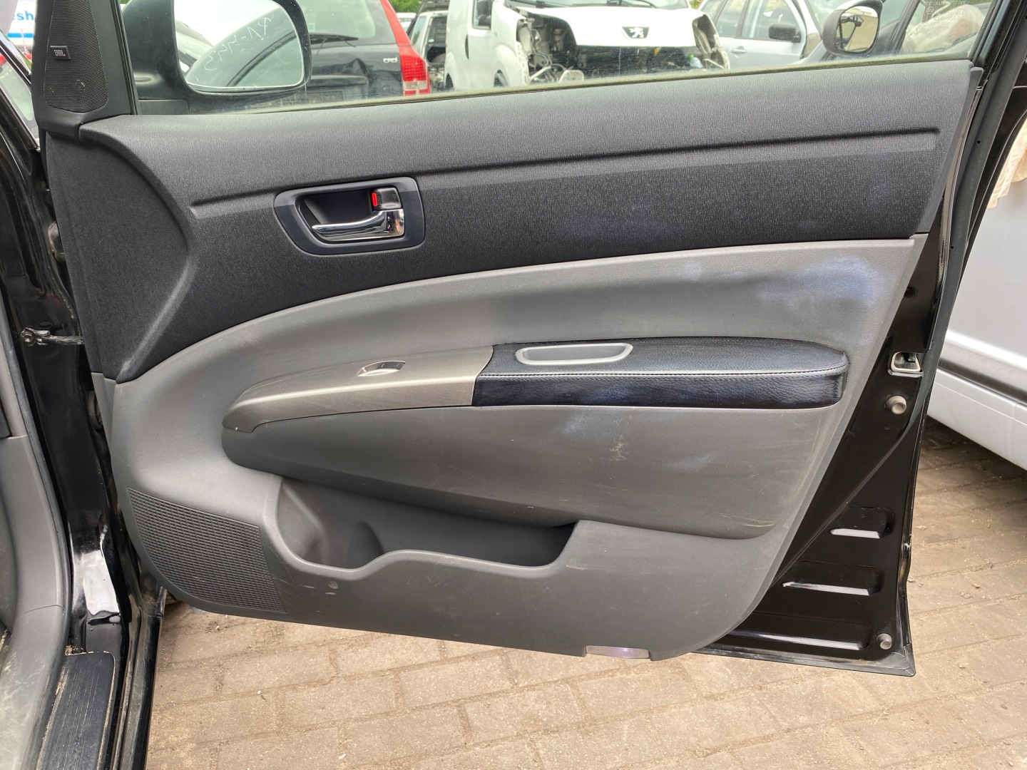 upholstery side right front Toyota Prius 2 II FL 03-09