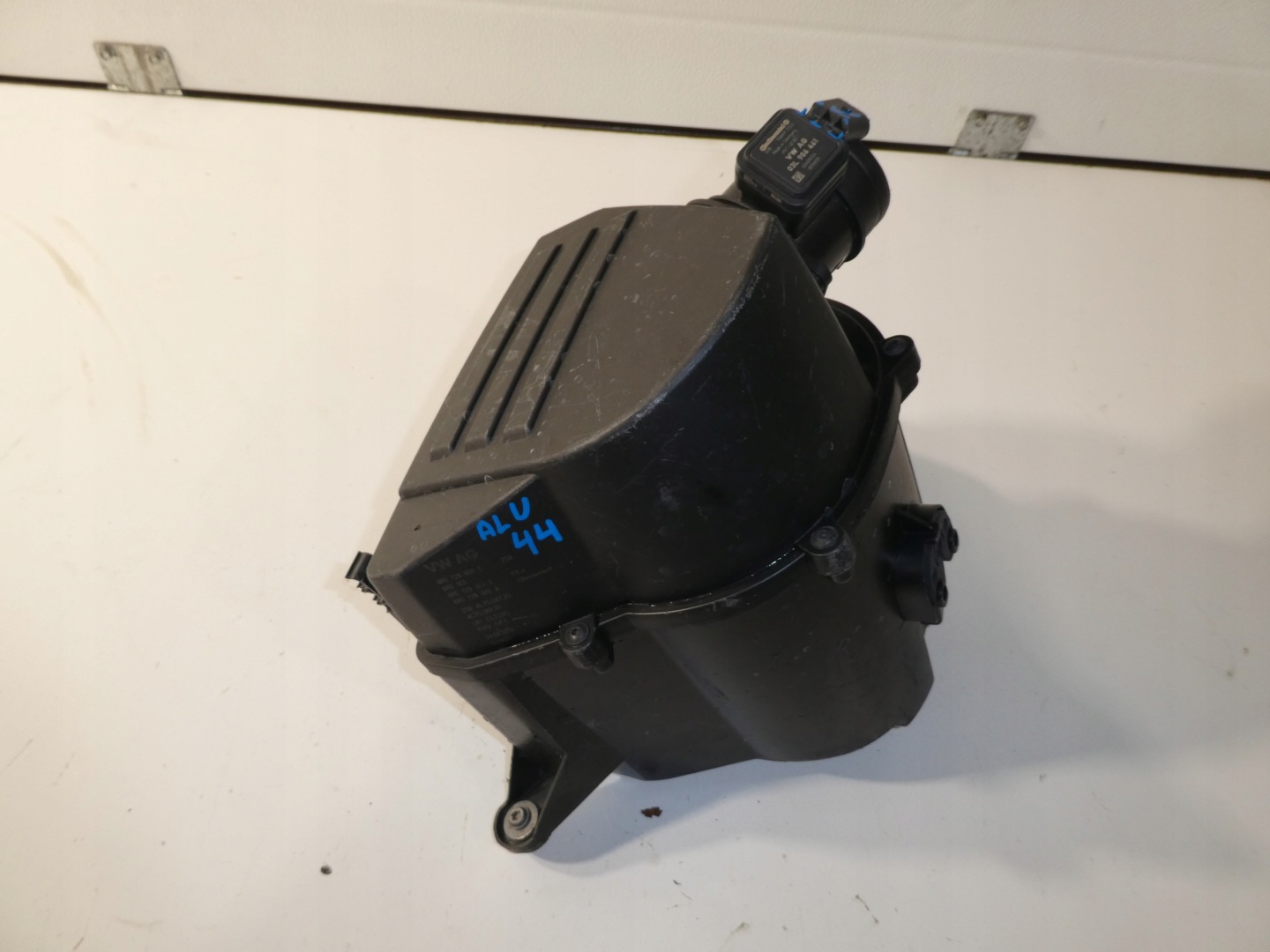 VW AUDI SEAT GEHÄUSE FILTER LUFT 6R0129601C