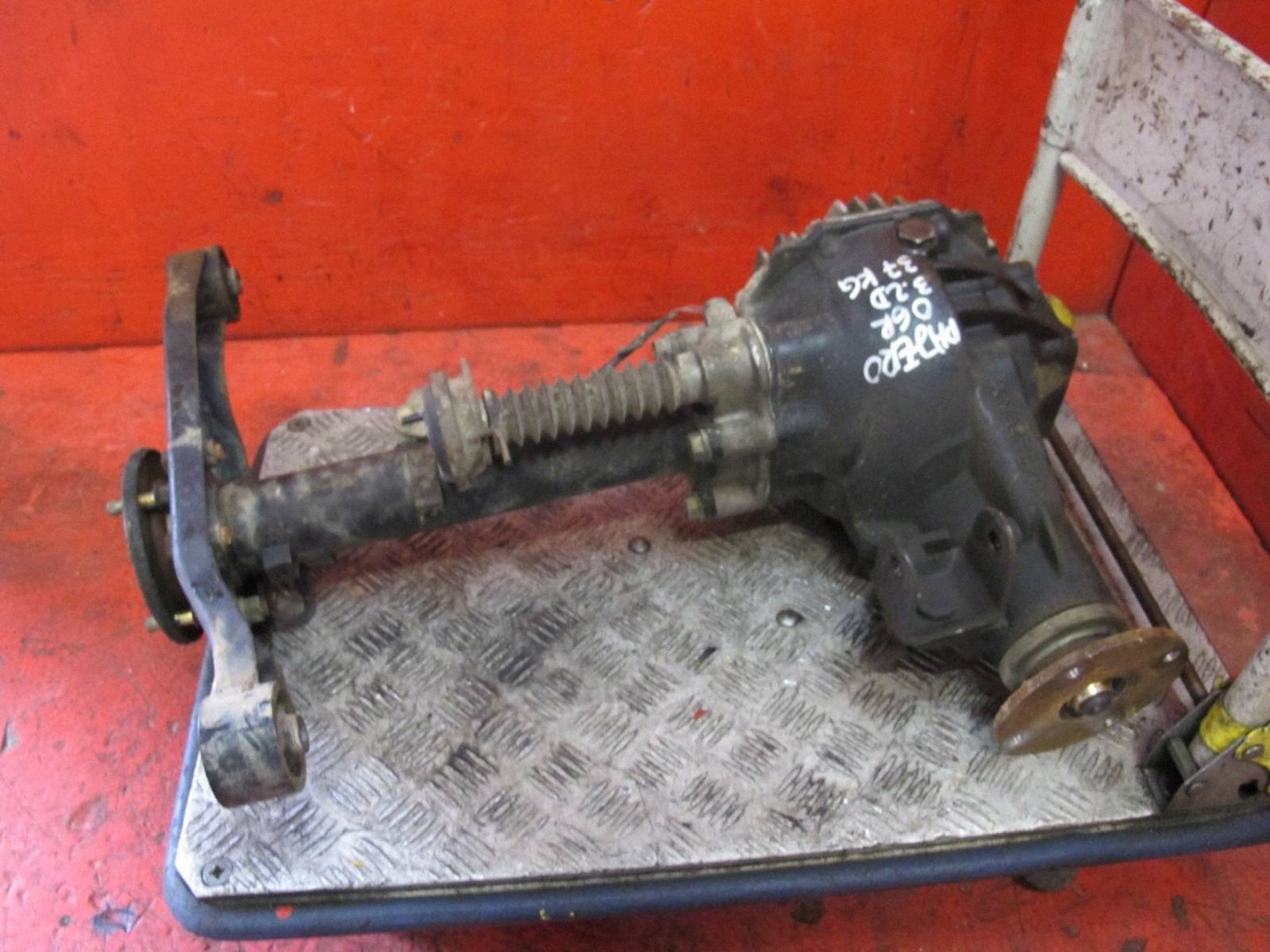 MITSUBISHI PAJERO 4 IV 3.2 DI-D 4M41 diff. différentiel avant avant XXW 4.100