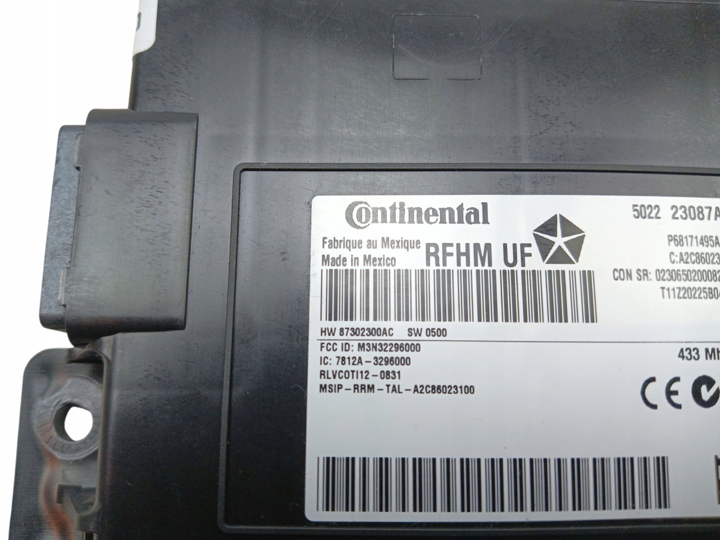 module control unit KEYLESS CHRYSLER 200C II (2014-2016) 87302300AC 68171495AF