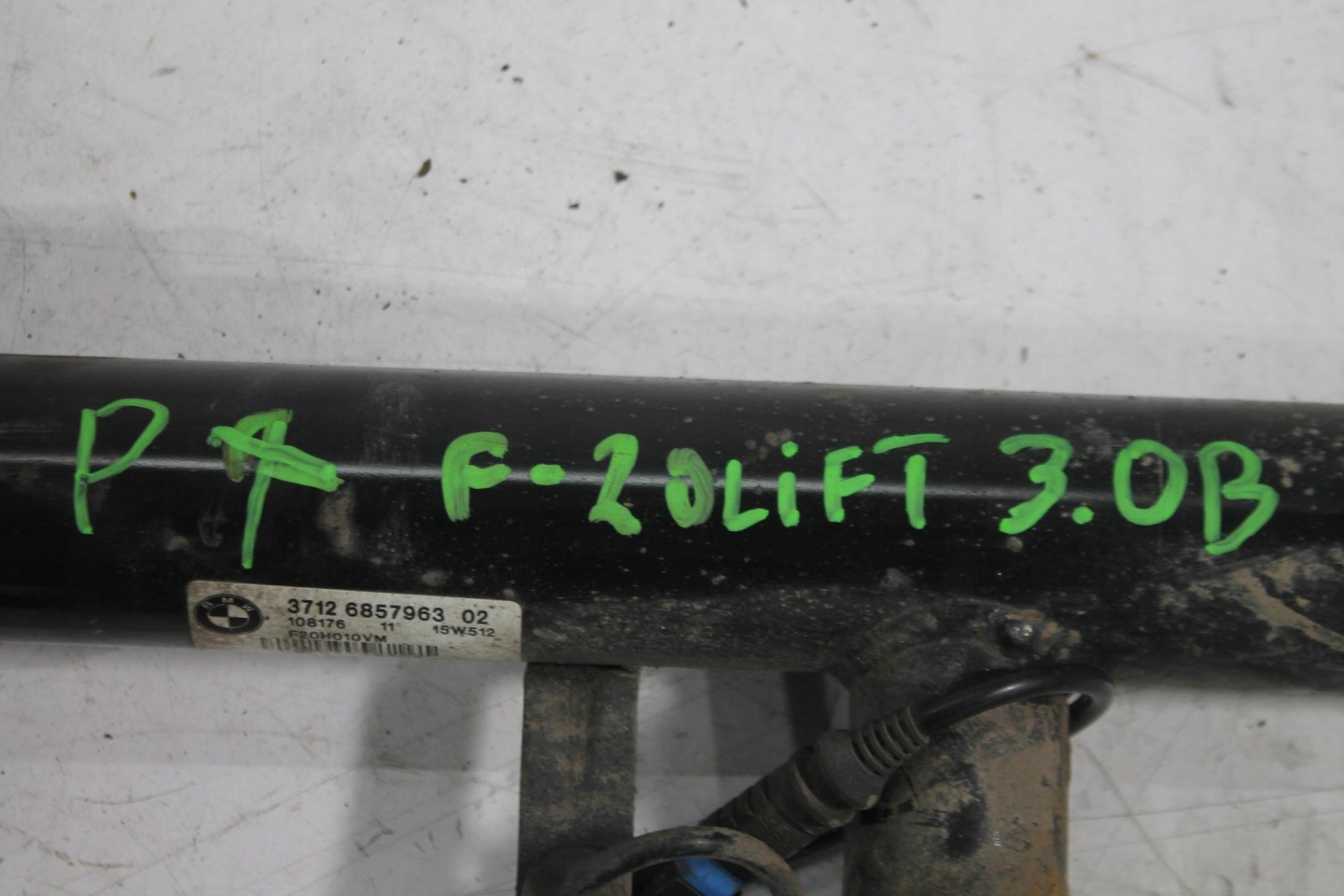 shock absorber left right rear part 6857963 BMW F20 M135i