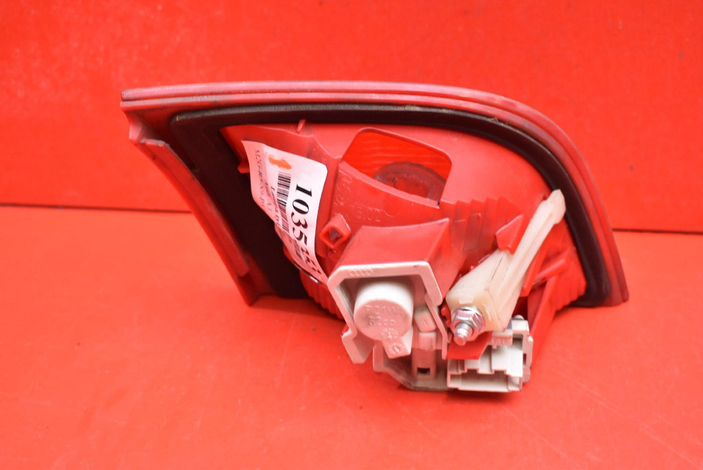 light right rear part rear 8P4945094B AUDI A3 8P 5D HB LIFT 04-08