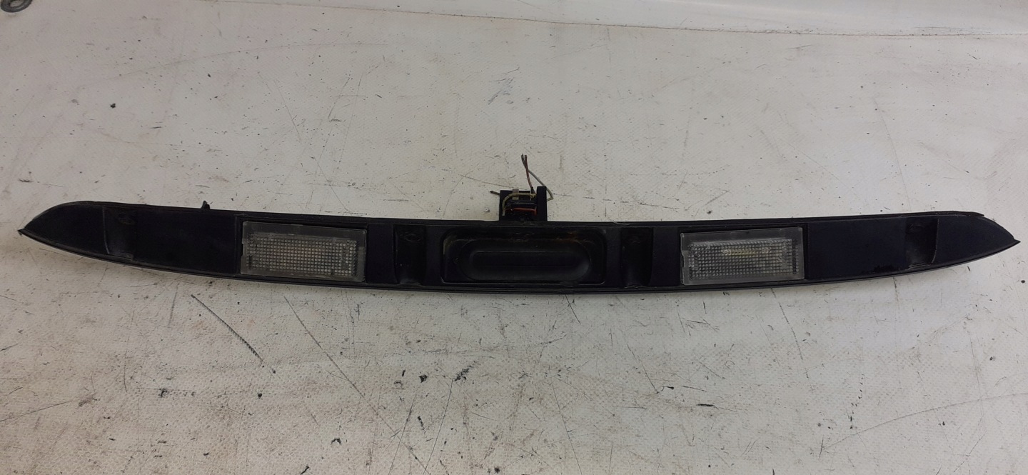 Couverture Moulage Arrière du capot BMW E46 Berline