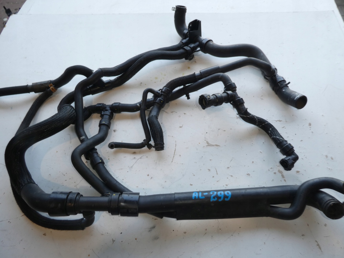 CRIJEVO CIJEV PRIJENOS VODE VW SEAT AUDI SKODA 7N0121087A