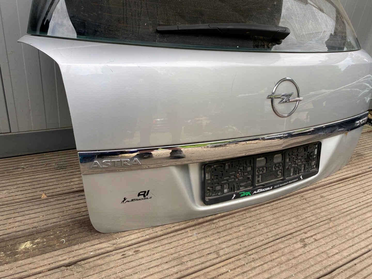 OPEL ASTRA H KOMBI complete trunk door boot