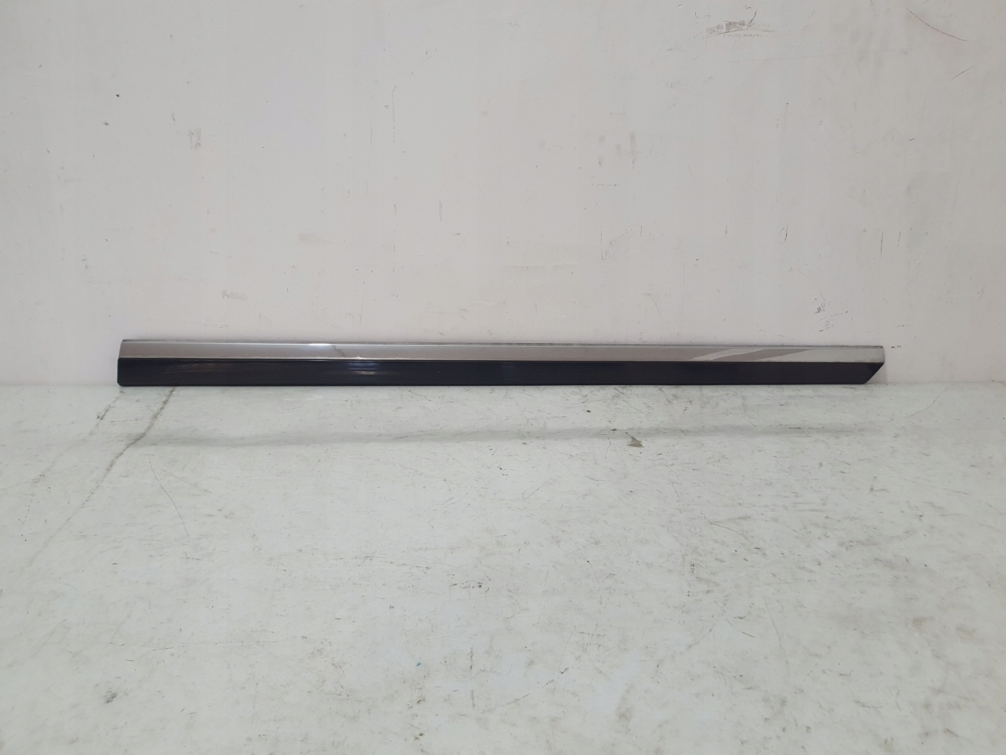 VW PASSAT B8 3G moulding door right front 3G0854940E