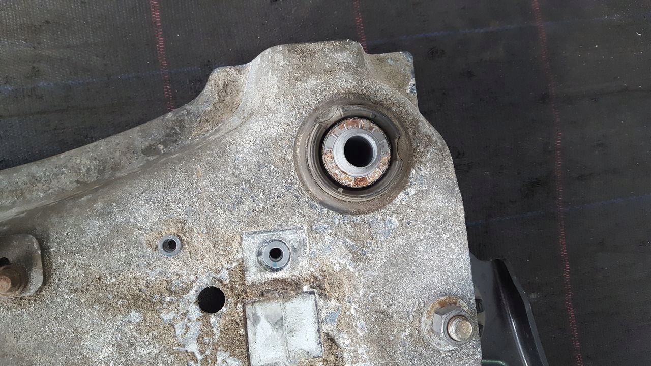 axle beam front front Renault Scenic III 1,2