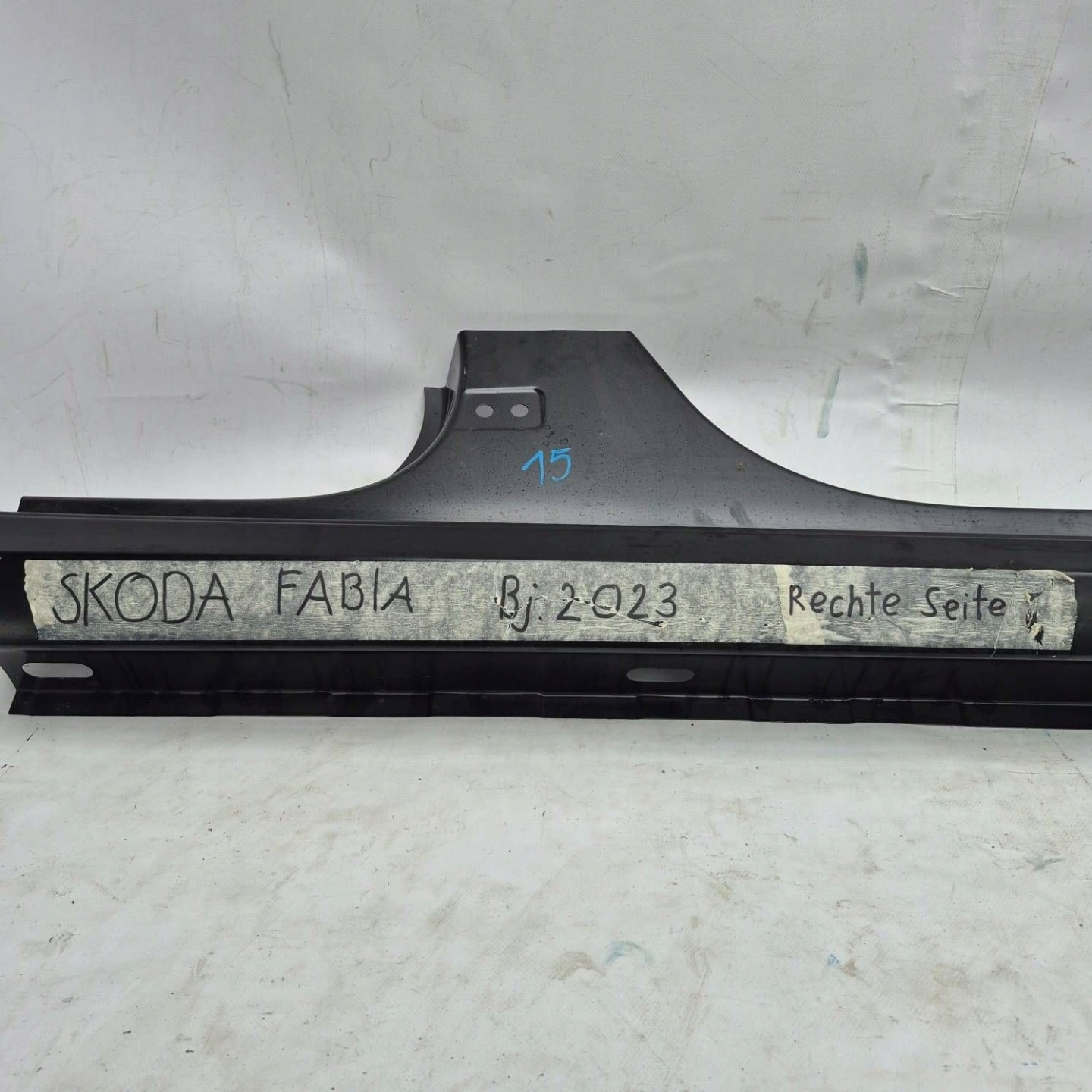SKODA FABIA IV 4 6V 21- threshold right side