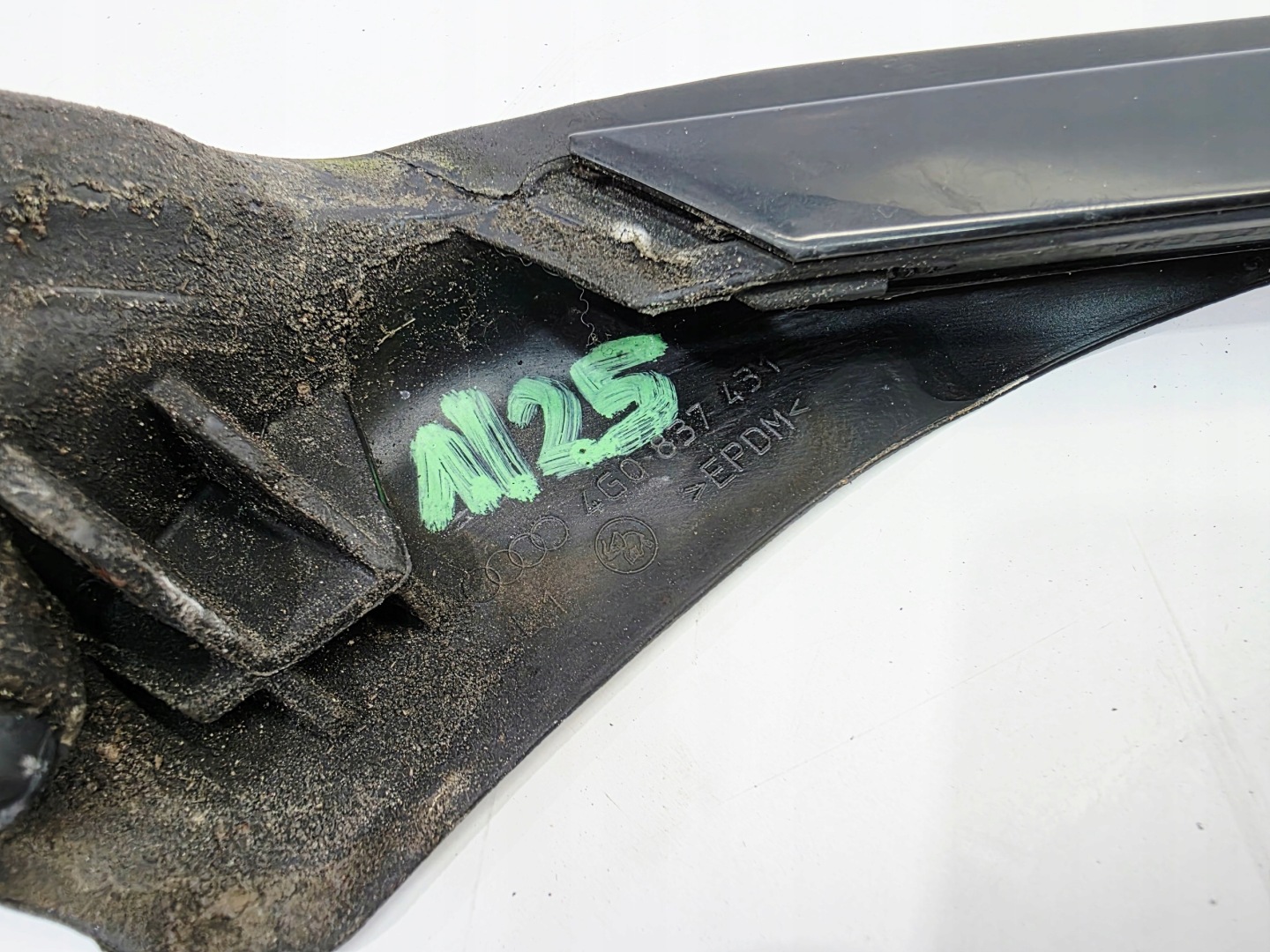 gasket door left front AUDI A6 C7 4G0837431 1/25