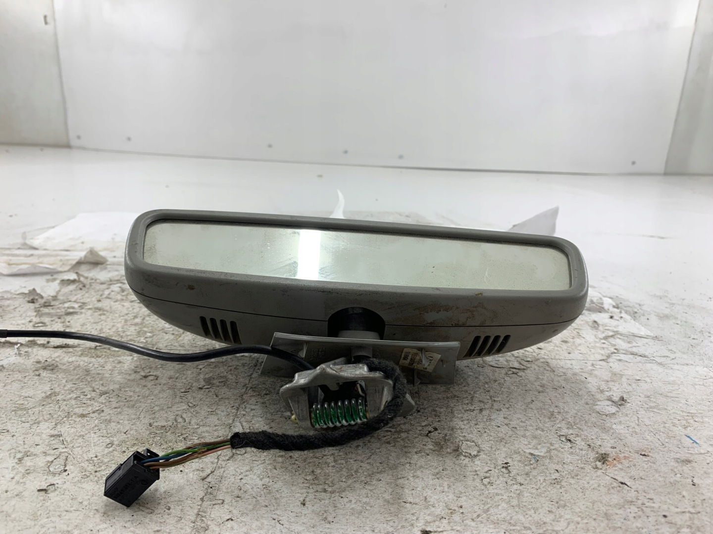MERCEDES W211 rear-view mirror inner 2118110107