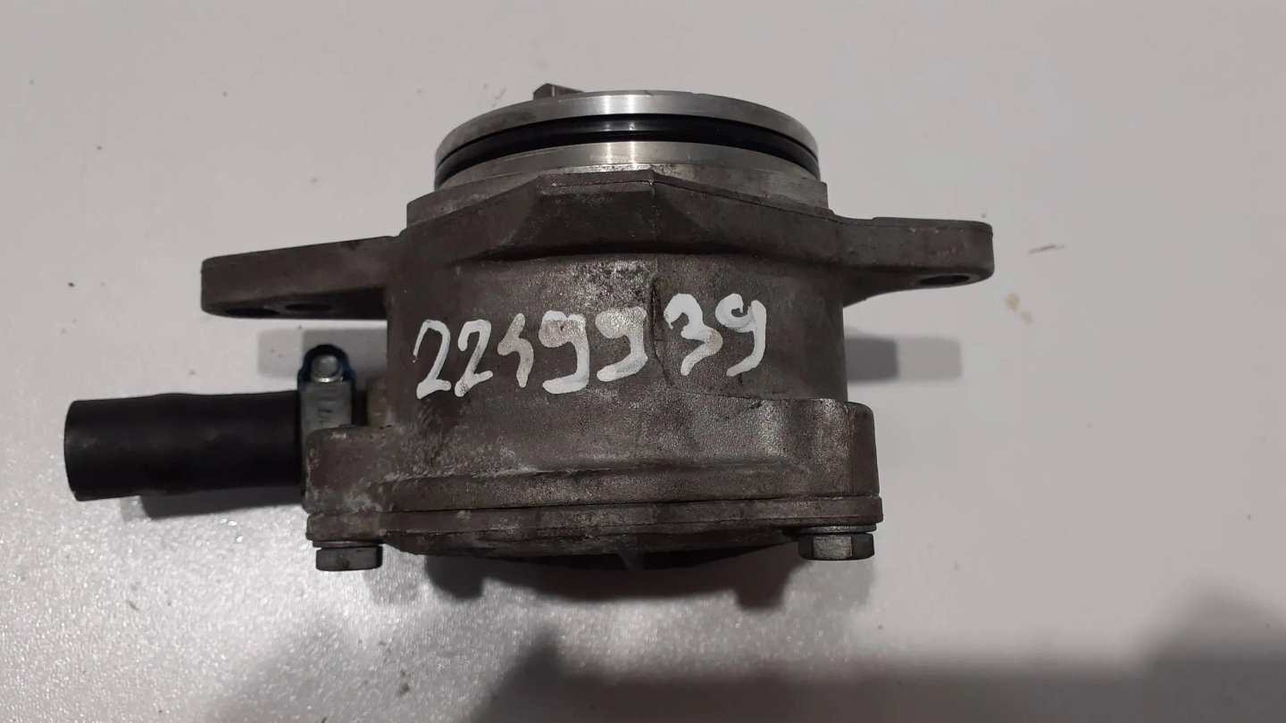 Pompa PODCISNIENIOWA VACUM 2249939 BMW E39 E46 2.0D
