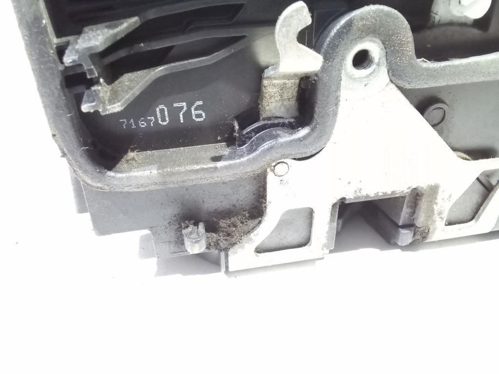 BMW 1 E87 lock door right rear part rear 7167076