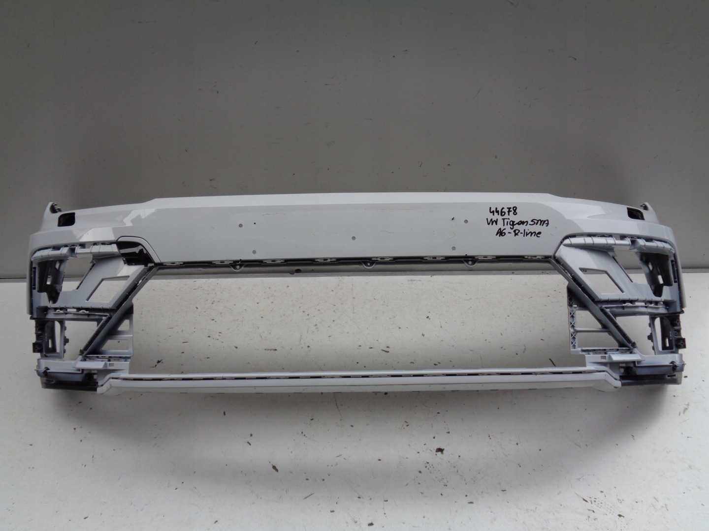 front bumper VW TIGUAN 5NA 16- R-LINE NR 44678
