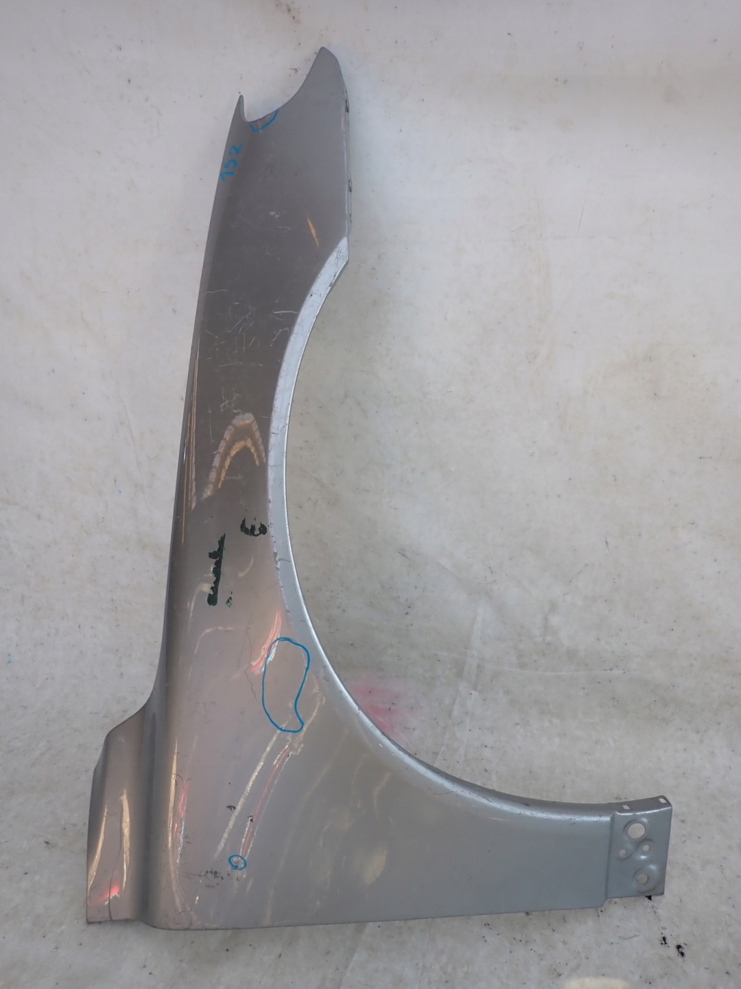 VOLVO V70 III 3 S80 II 2 06- fender front right