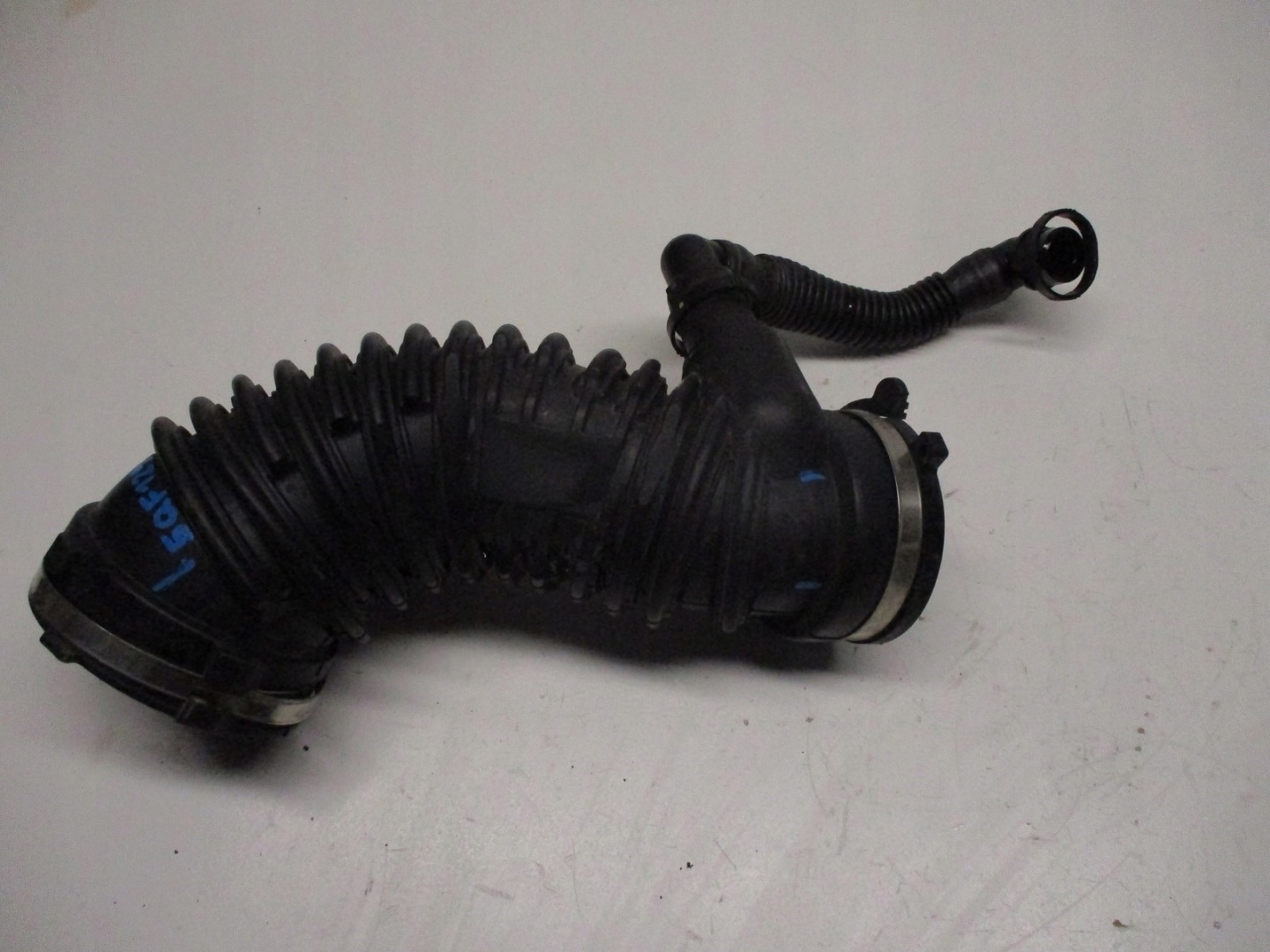 pipe hose VW 5QF129654 5QF129656