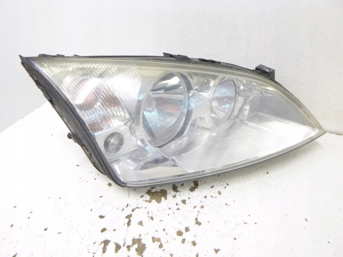 light front right Ford Mondeo III 2006r. 0301174202