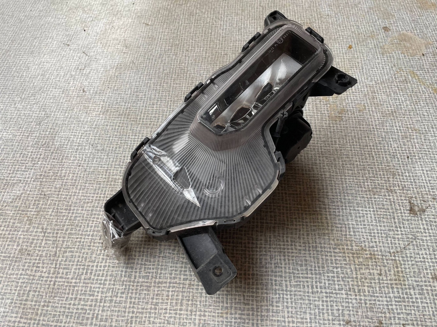 KIA NIRO II EV fog light LED right front 92202-AT000 !J