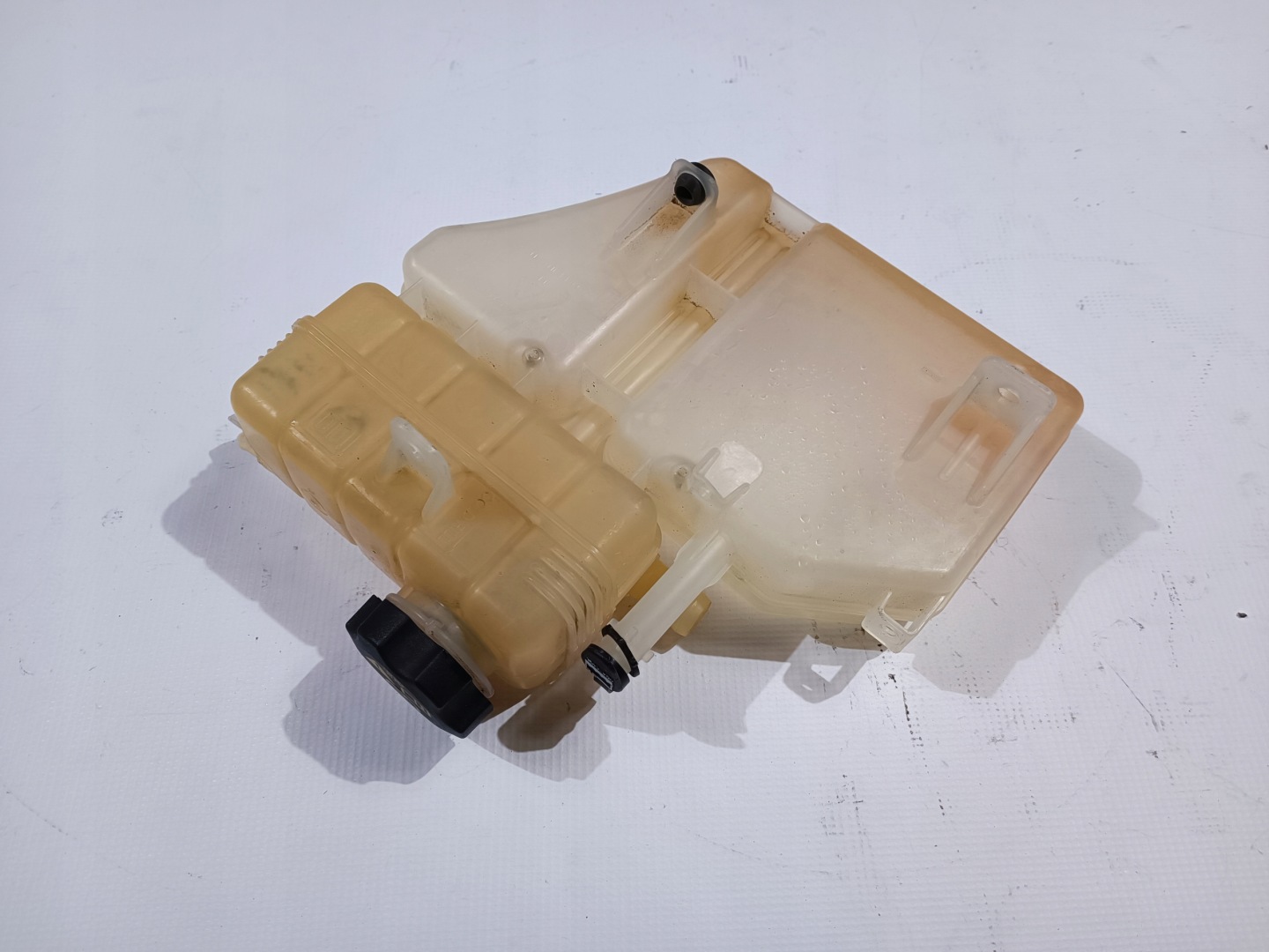 Réservoir eau Chevrolet Camaro 2.0 3.6 6.2 2016