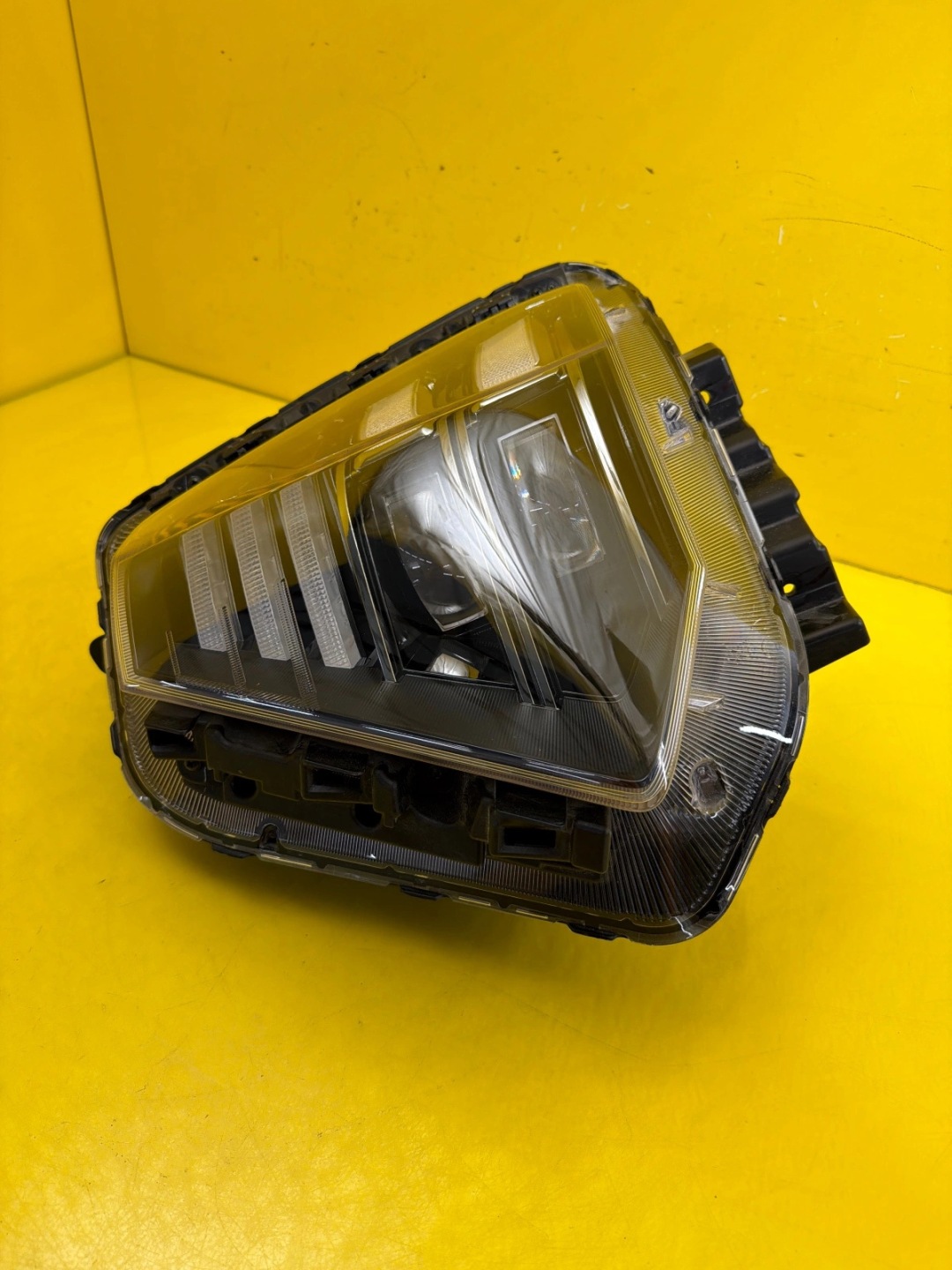 light right Hyundai Kona II 2 Full Led 92102HF100