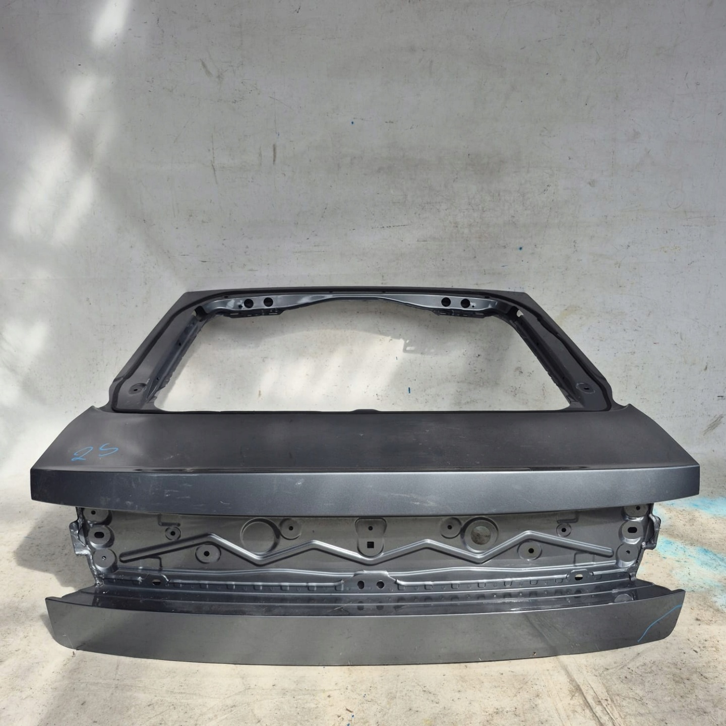POLESTAR 2 20- trunk door boot rear part