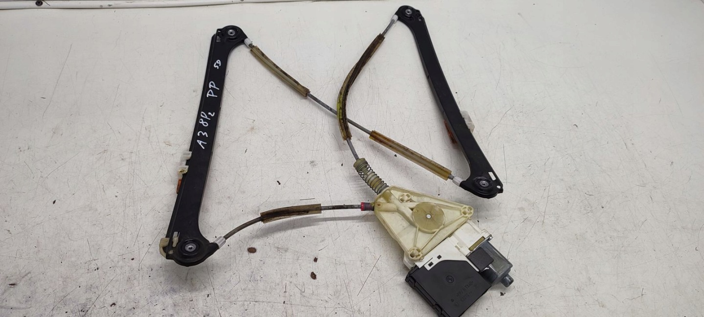 window regulator right front mechanism Audi A3 8P LIFT