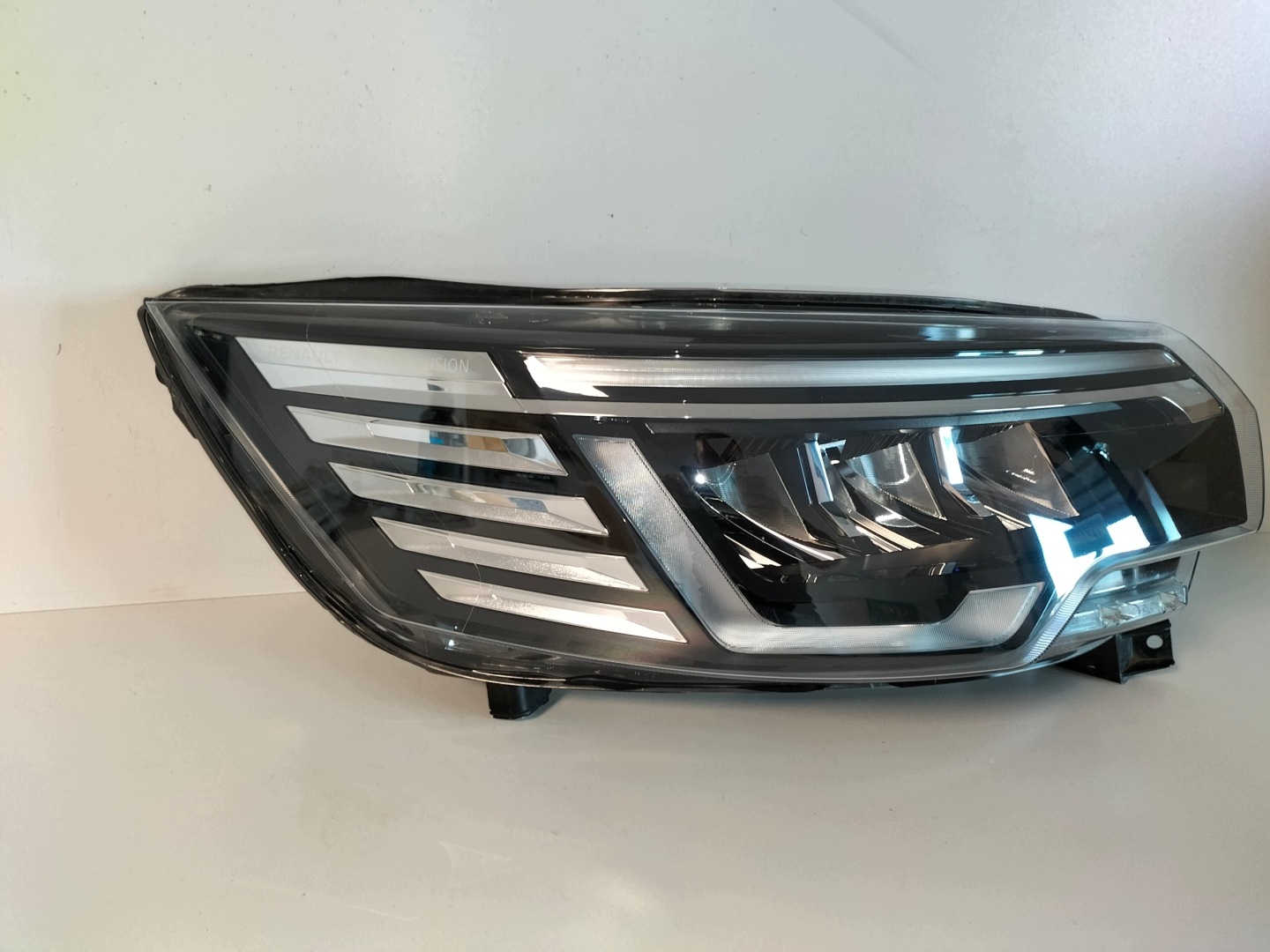 light front reflektor right RENAULT TRAFIC IV 21- FULL LED PURE VISION
