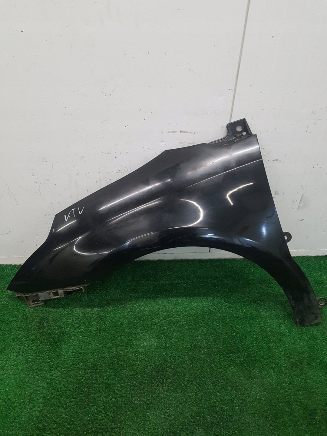 fender left front CITROEN C4