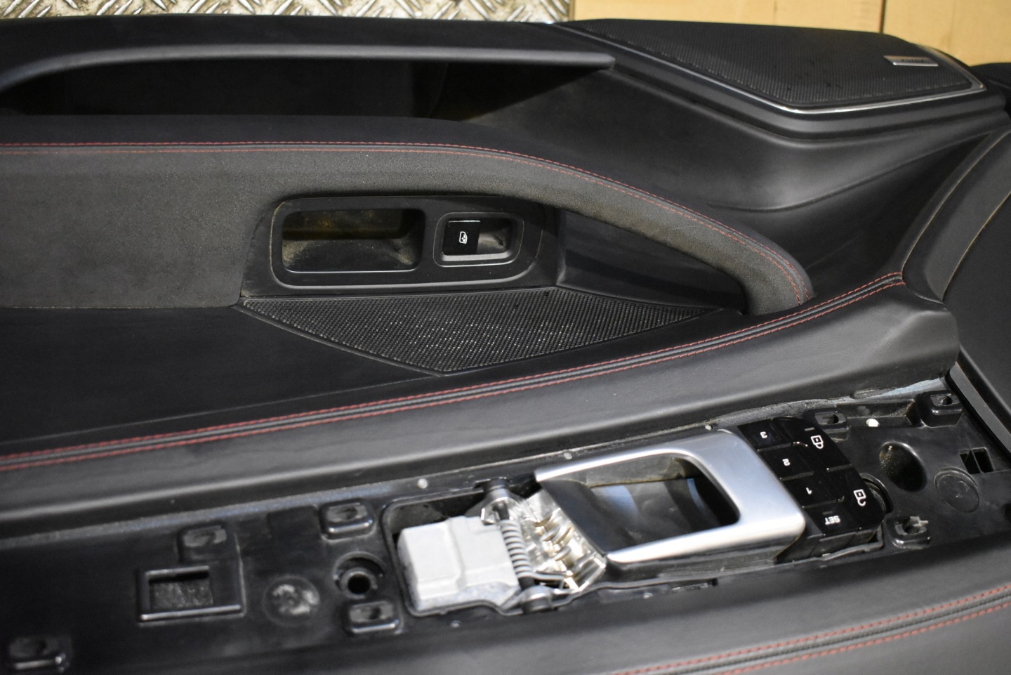 Sitze Seiten Sitz KPL. PORSCHE PANAMERA 971 GTS rote NITKA 1