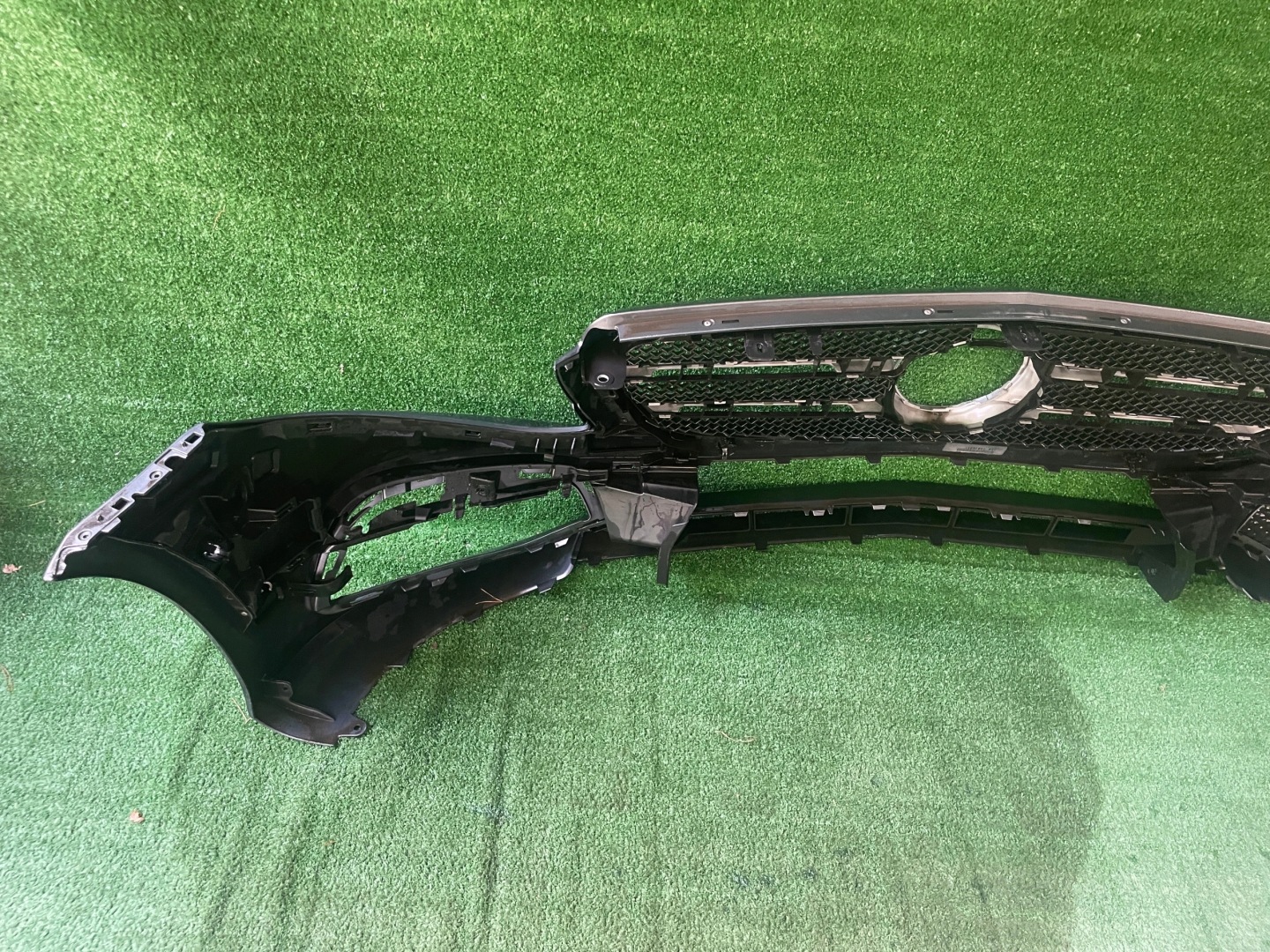 MERCEDES E A213 STOSSSTANGE VORNE VORNE