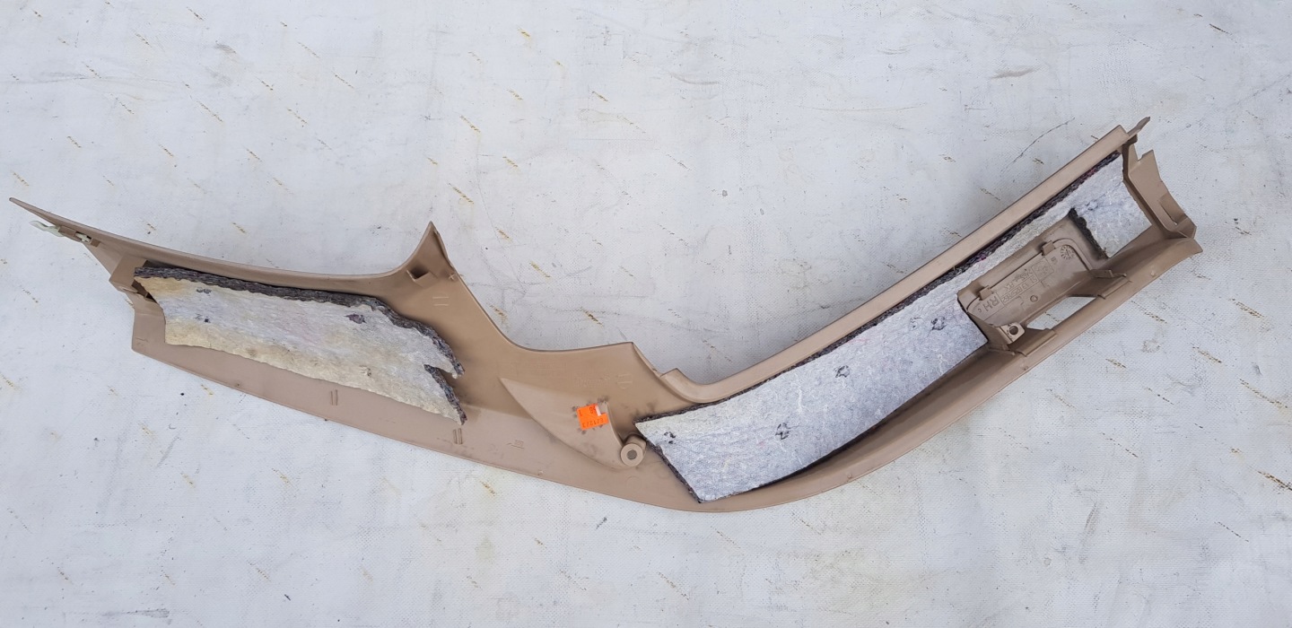 BMW x5 E53 plastic holder boot ROLETY left