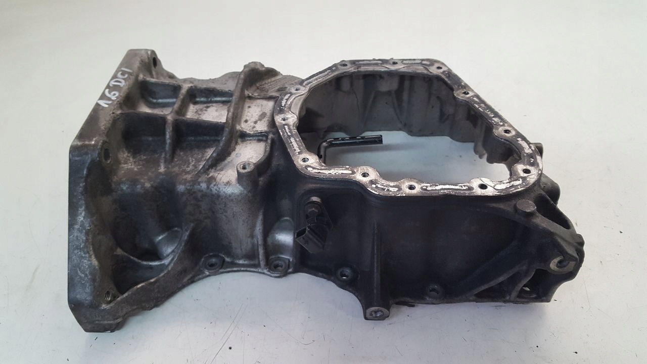 oil sump upper Renault Trafic 1,6 DCI