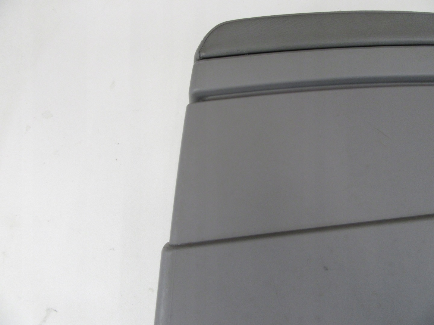 armrest tunel BMW e83 X3 EUROPA grey leather