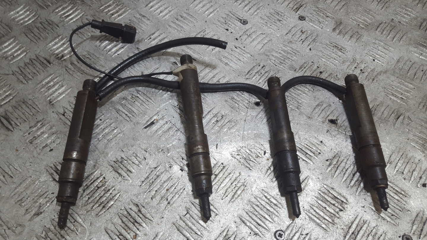 Einspritzdüse Einspritzdüse KOMPLET AUDI A4 B5 028130201G / 2FHKBEL58P87