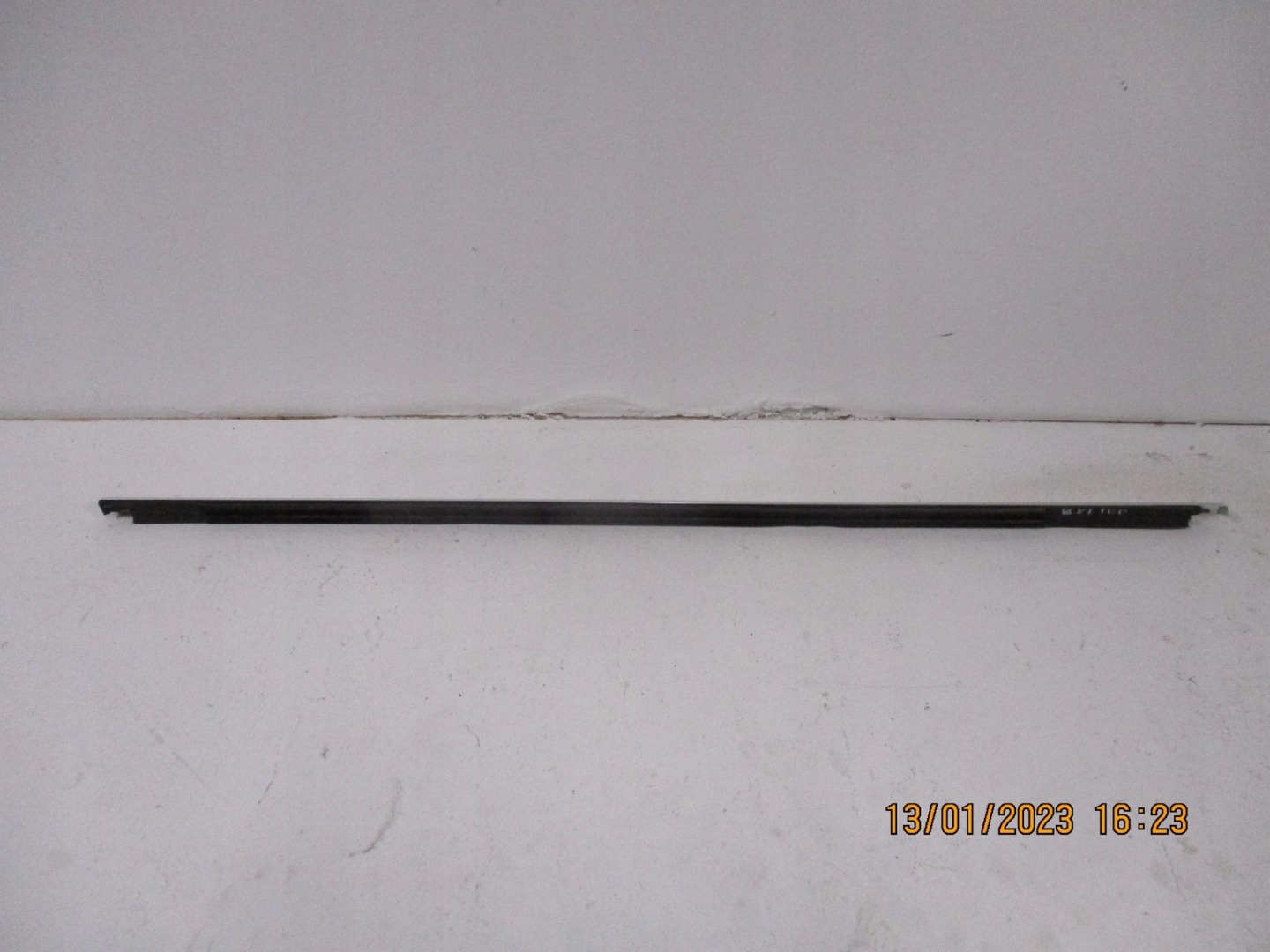 moulding dust MERCEDES B KLASA A2477251900