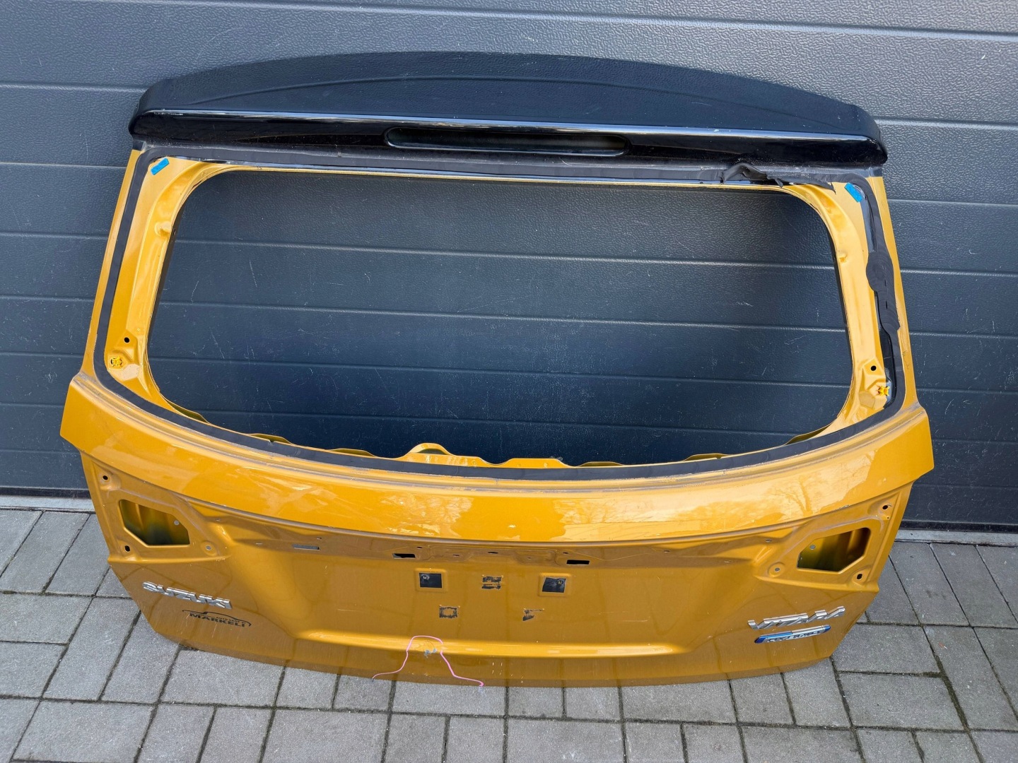 Suzuki Vitara 3 III boot door rear