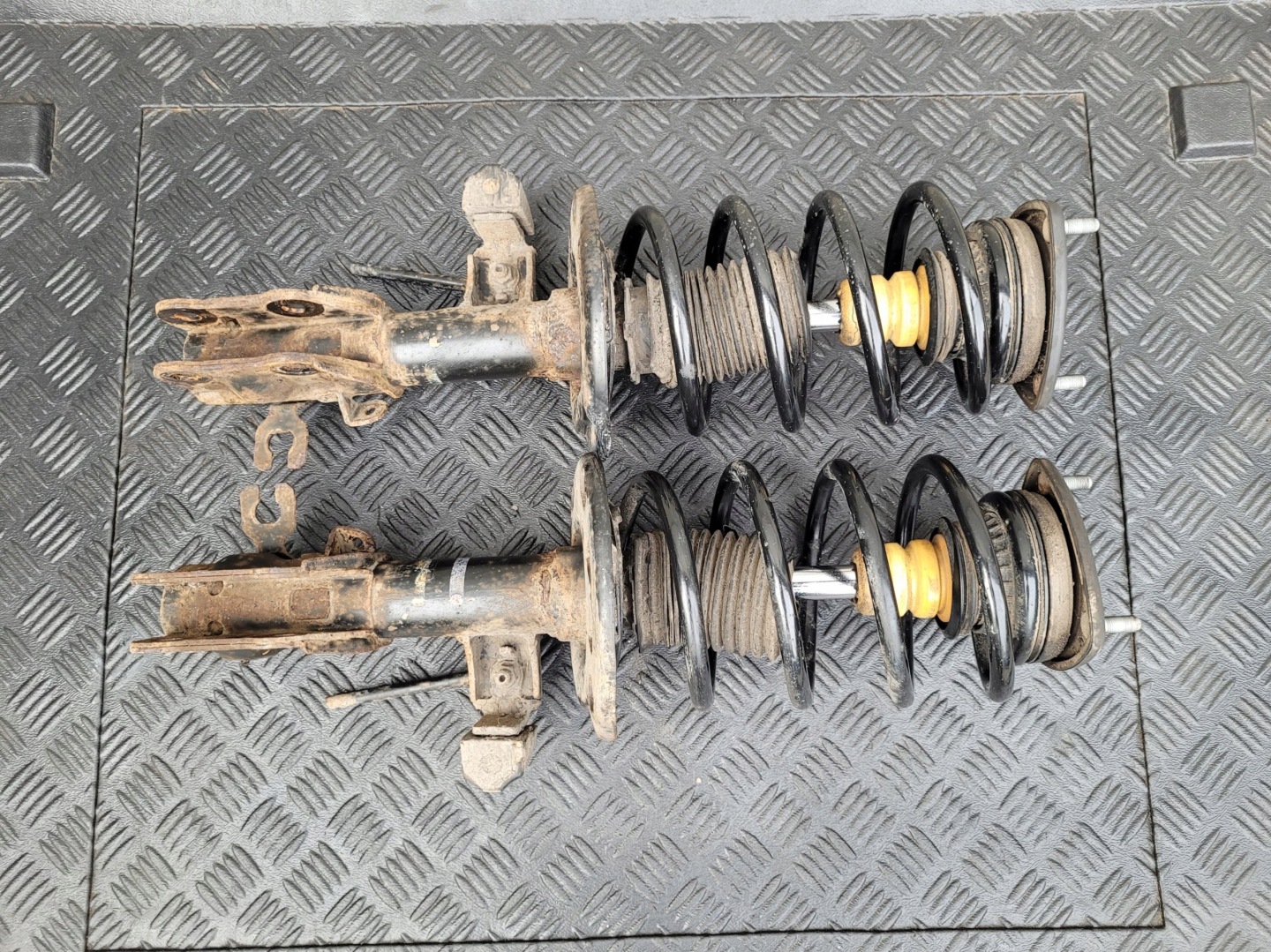 shock absorber front left right MAZDA 6 III GJ 2.2 D