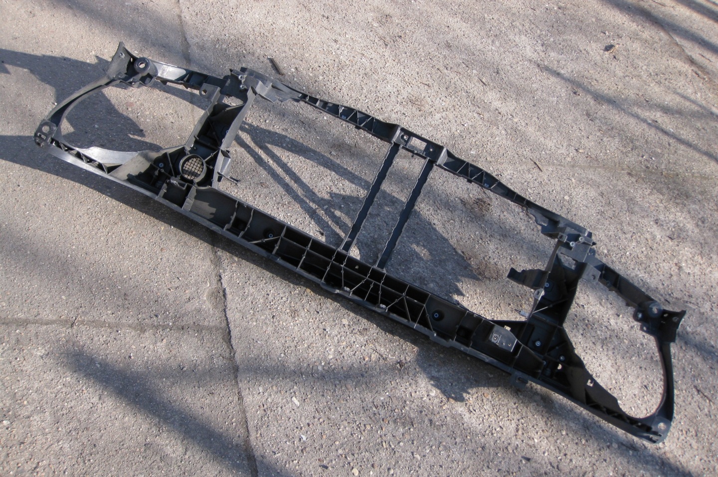 RENAULT MASTER III LIFT support panel for radiators pillar OKULAR 8200657209
