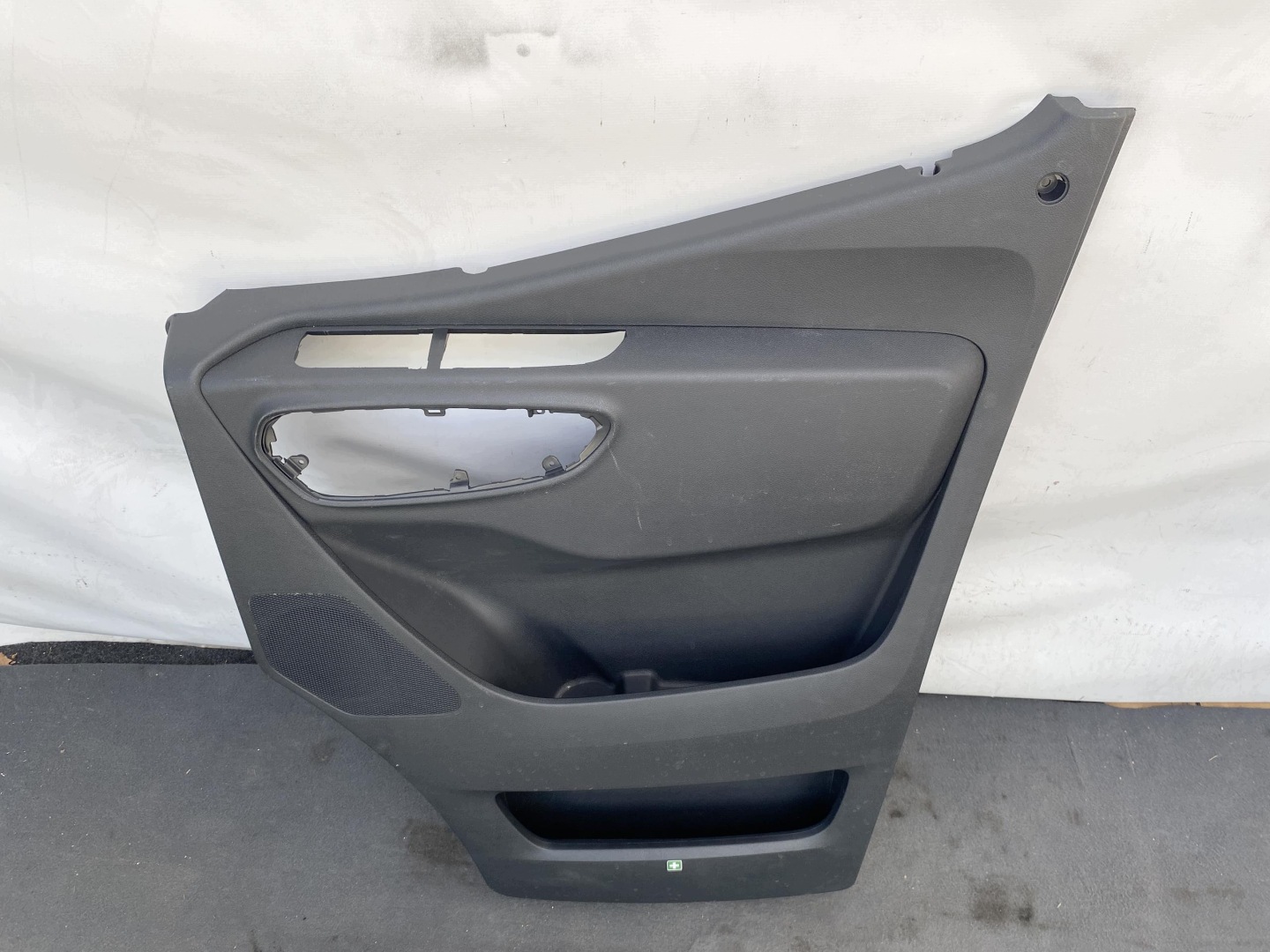 SPRINTER 907 910 17- side door PRZEDNICH right original new ORYG.