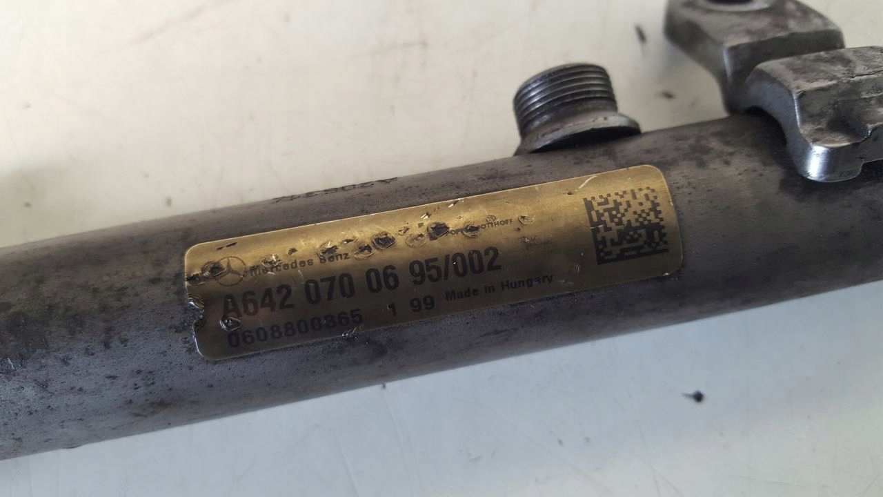 Rurki Tubi wtryskowe Mercedes W251 3,0 CDI