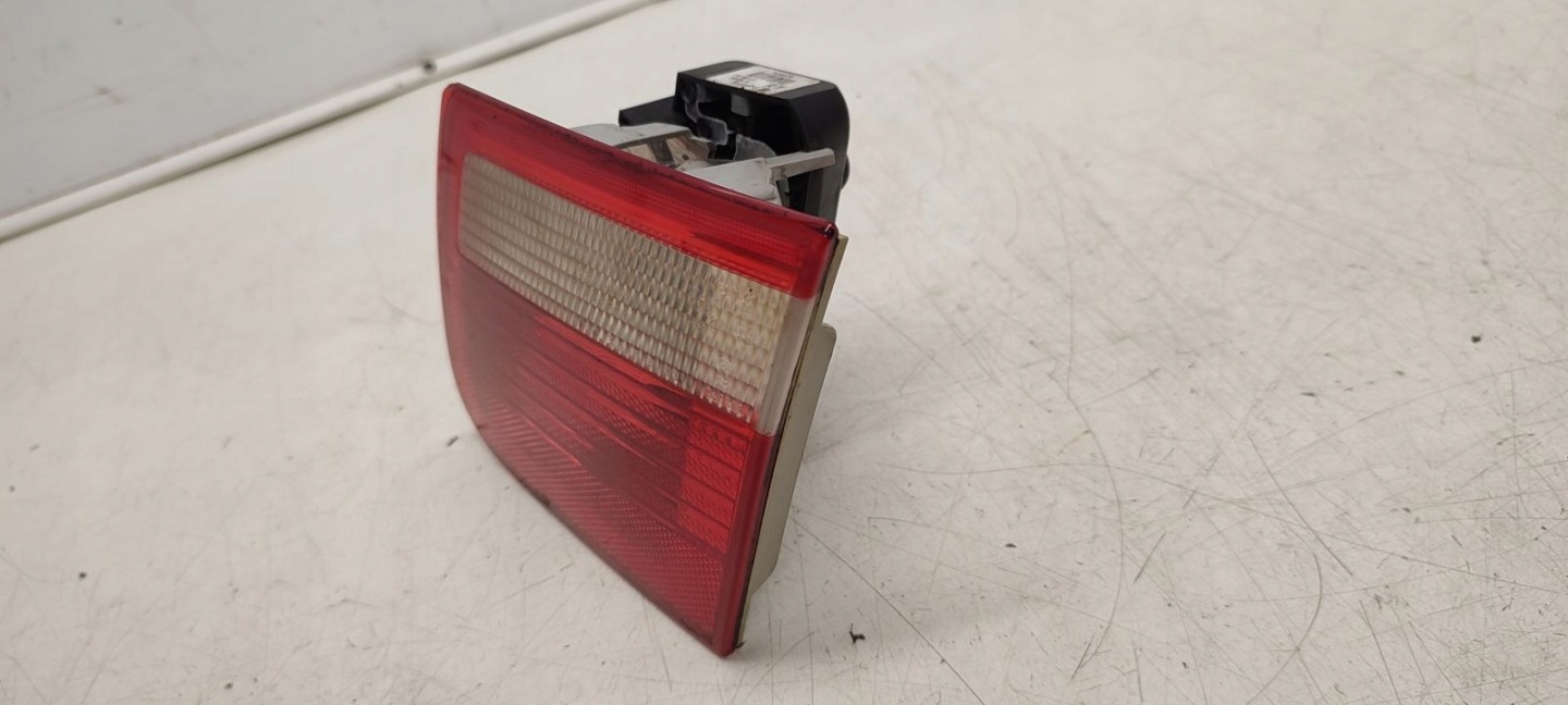 light rear part rear right to the bonnet BMW E46 2,2 LIFT