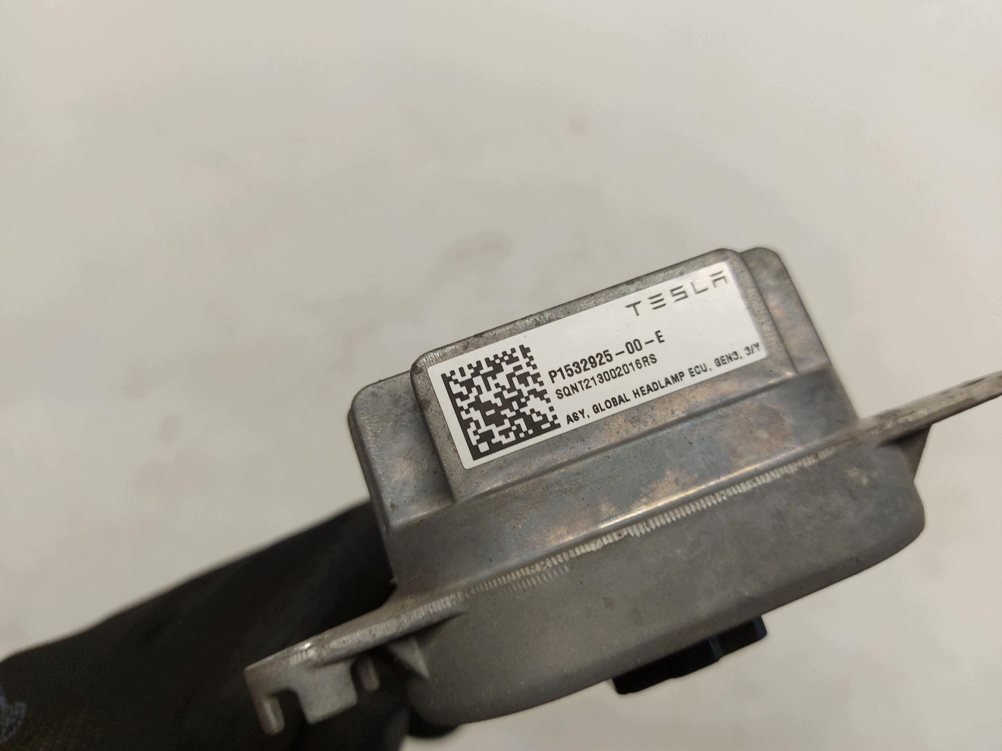 TESLA MODEL 3 2022r unité de contrôle feux avant gauche 1532925-00-E