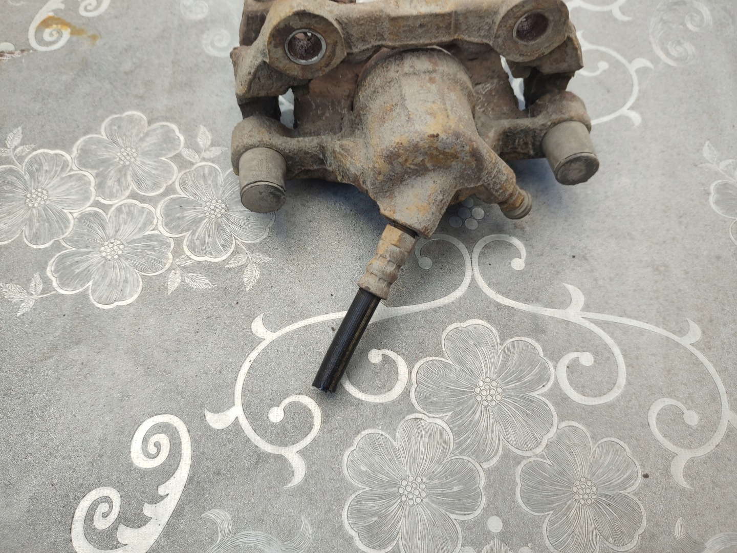 caliper brake right rear part MERCEDES KLASA C W204
