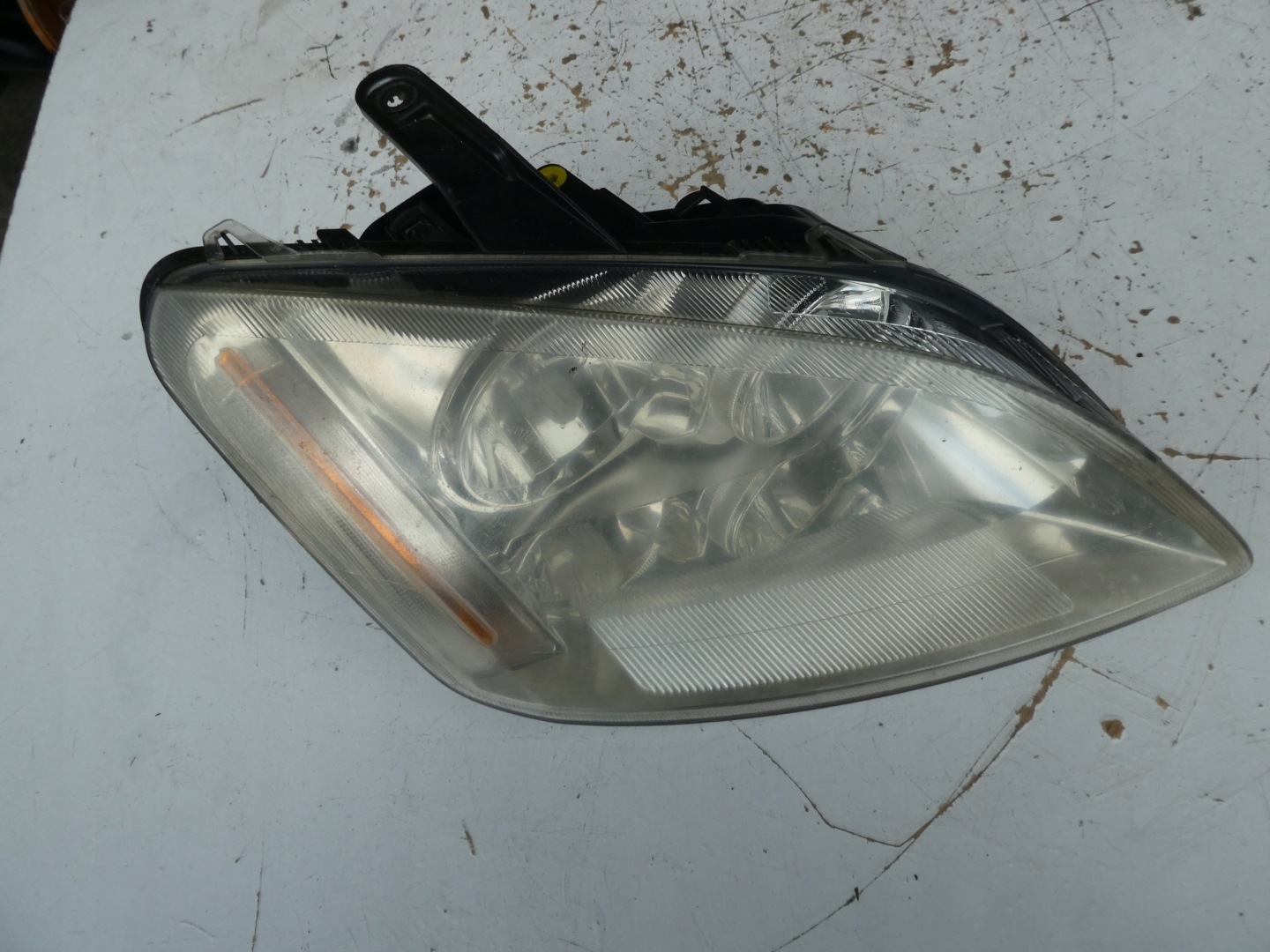 REFLEKTOR light front right FORD C-MAX