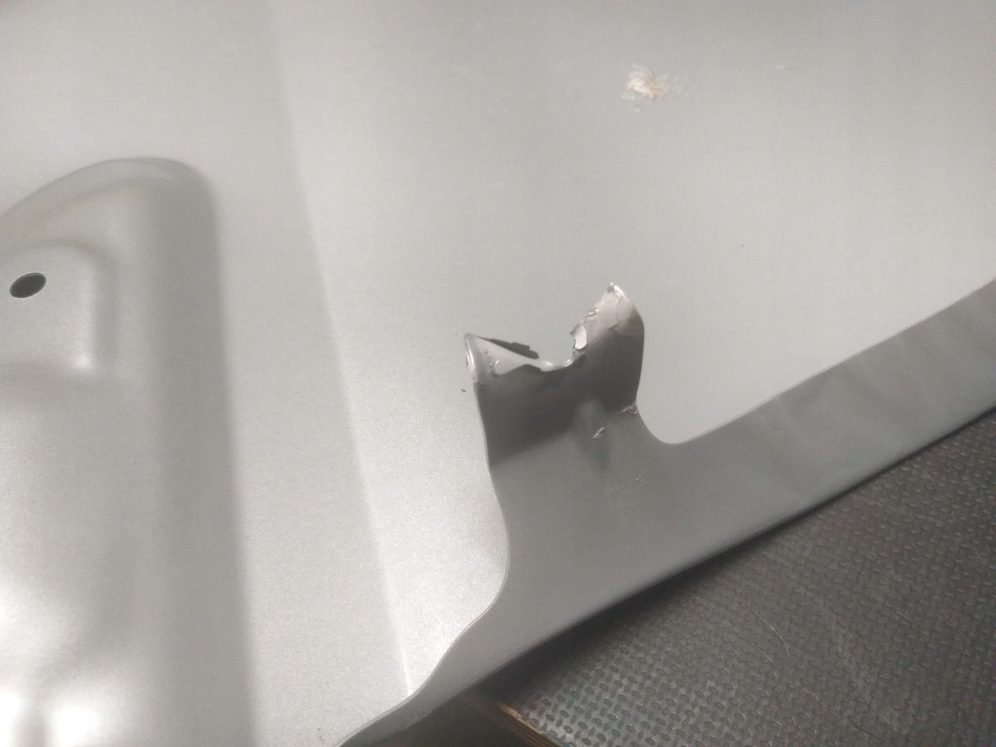 fender front left MERCEDES B KLASA W247