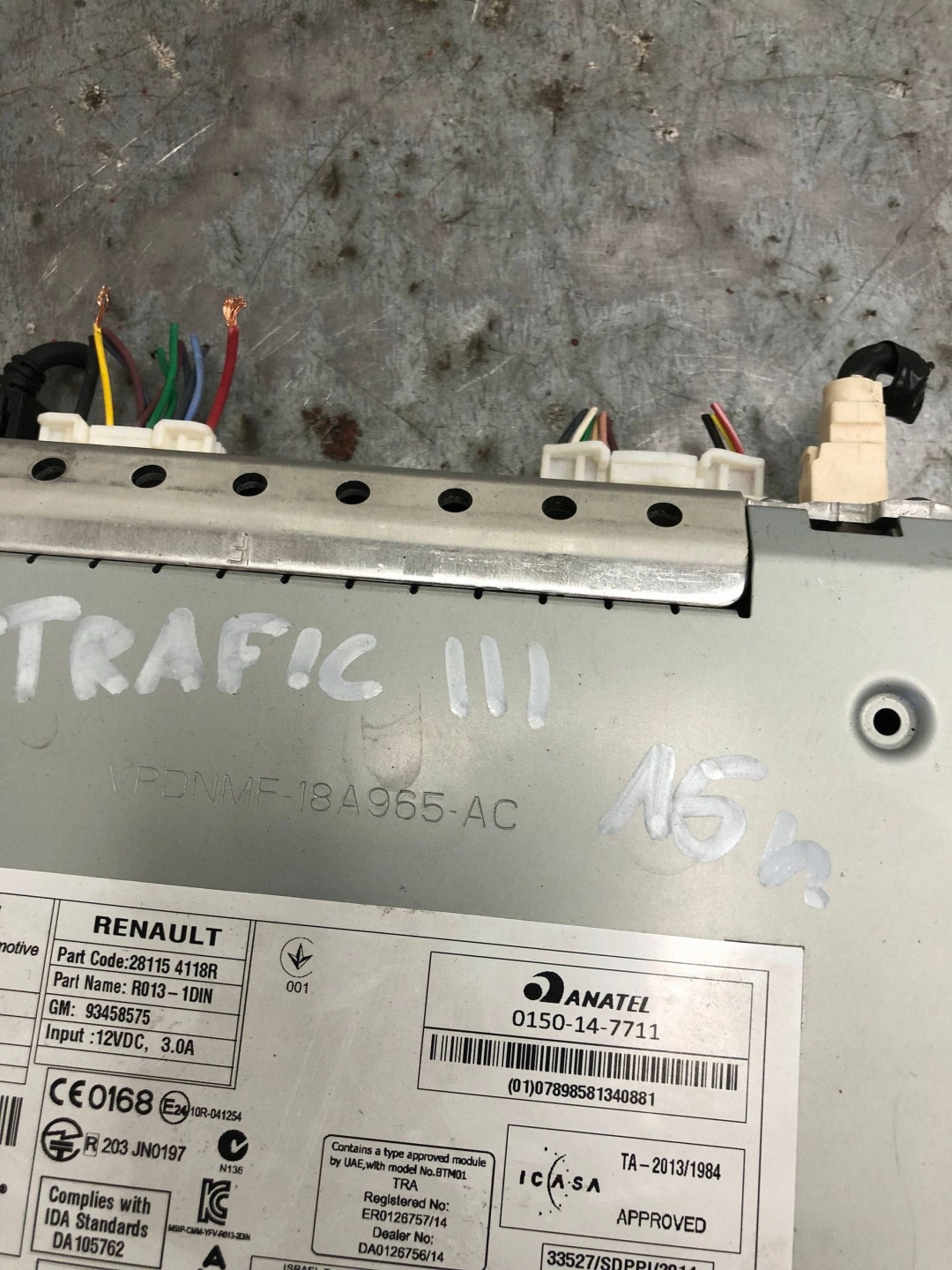 RADIO RENAULT TRAFIC III 281154118R