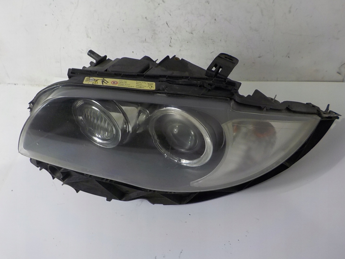 BMW 1 E81 E87 XENON light left front front UK 7181283
