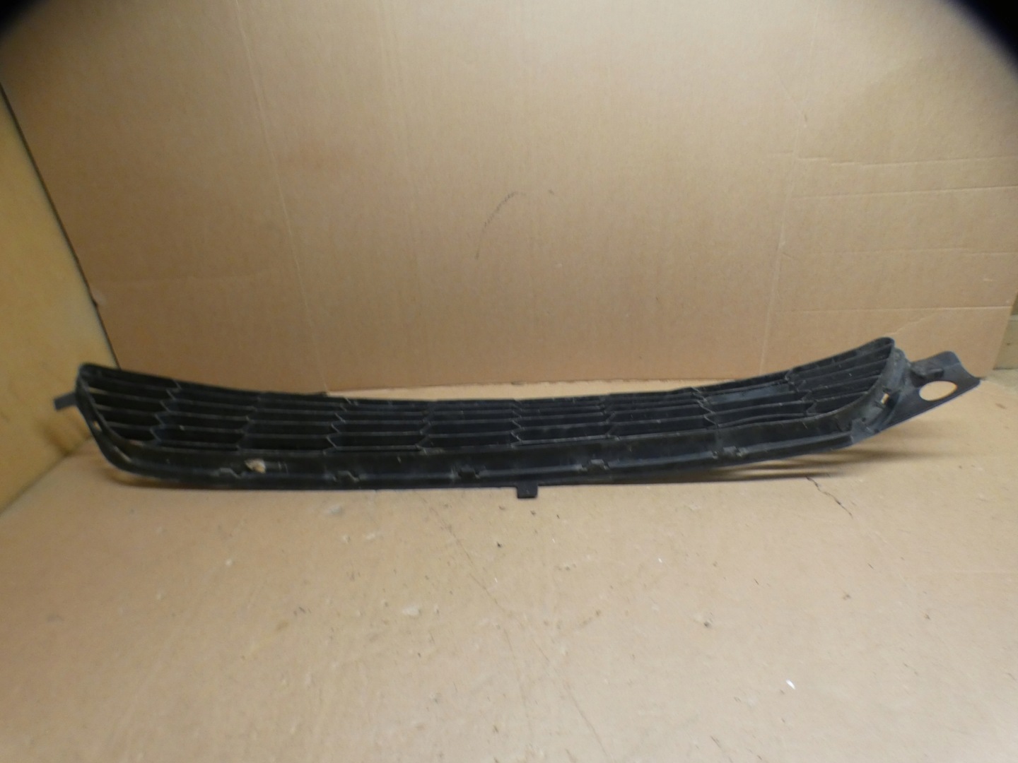 Citroen DS5 grille grid of a bumper front 9673279077