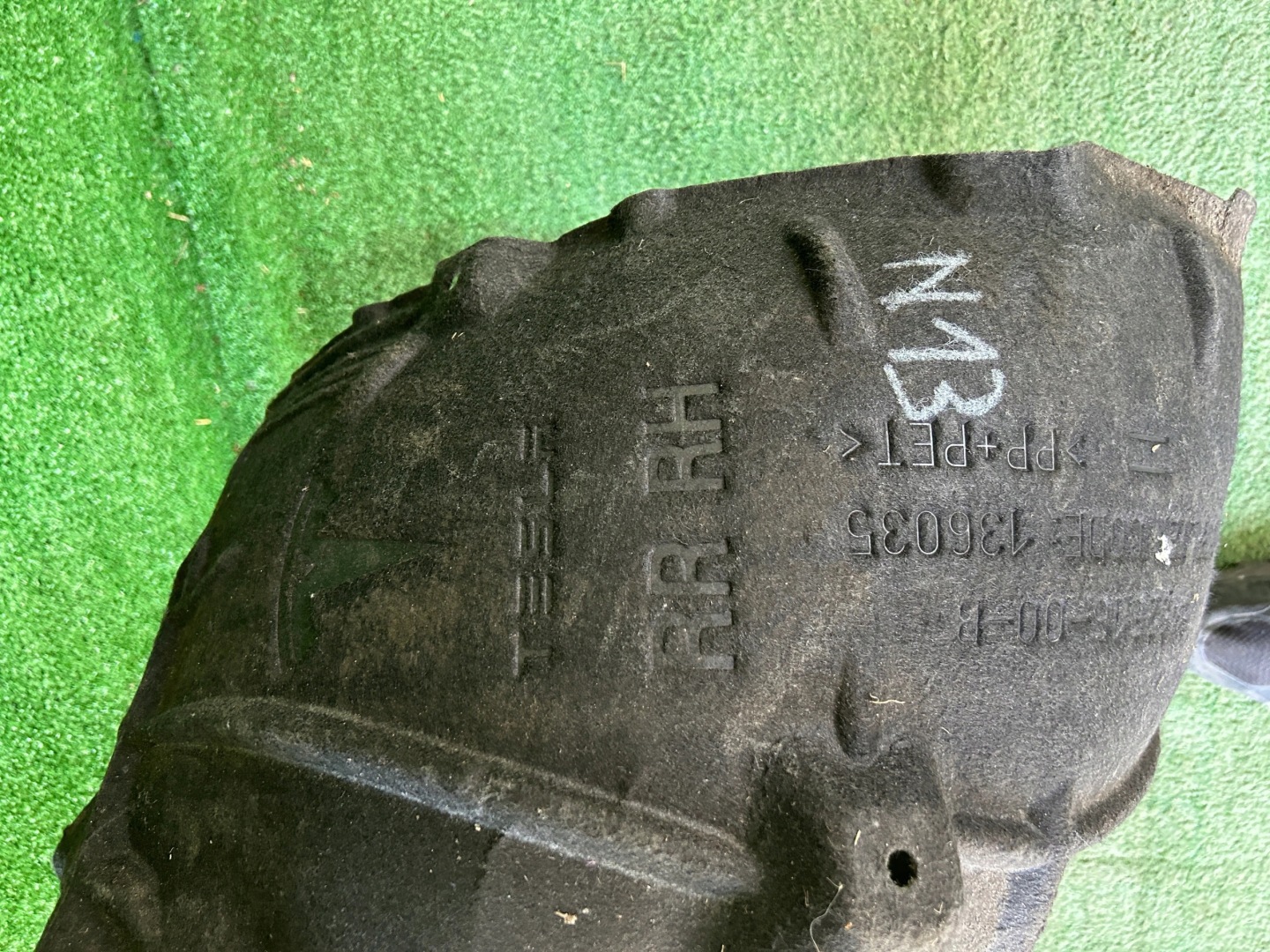 TESLA MODEL Y mudguard rear. right rear part right 1492616-00-B