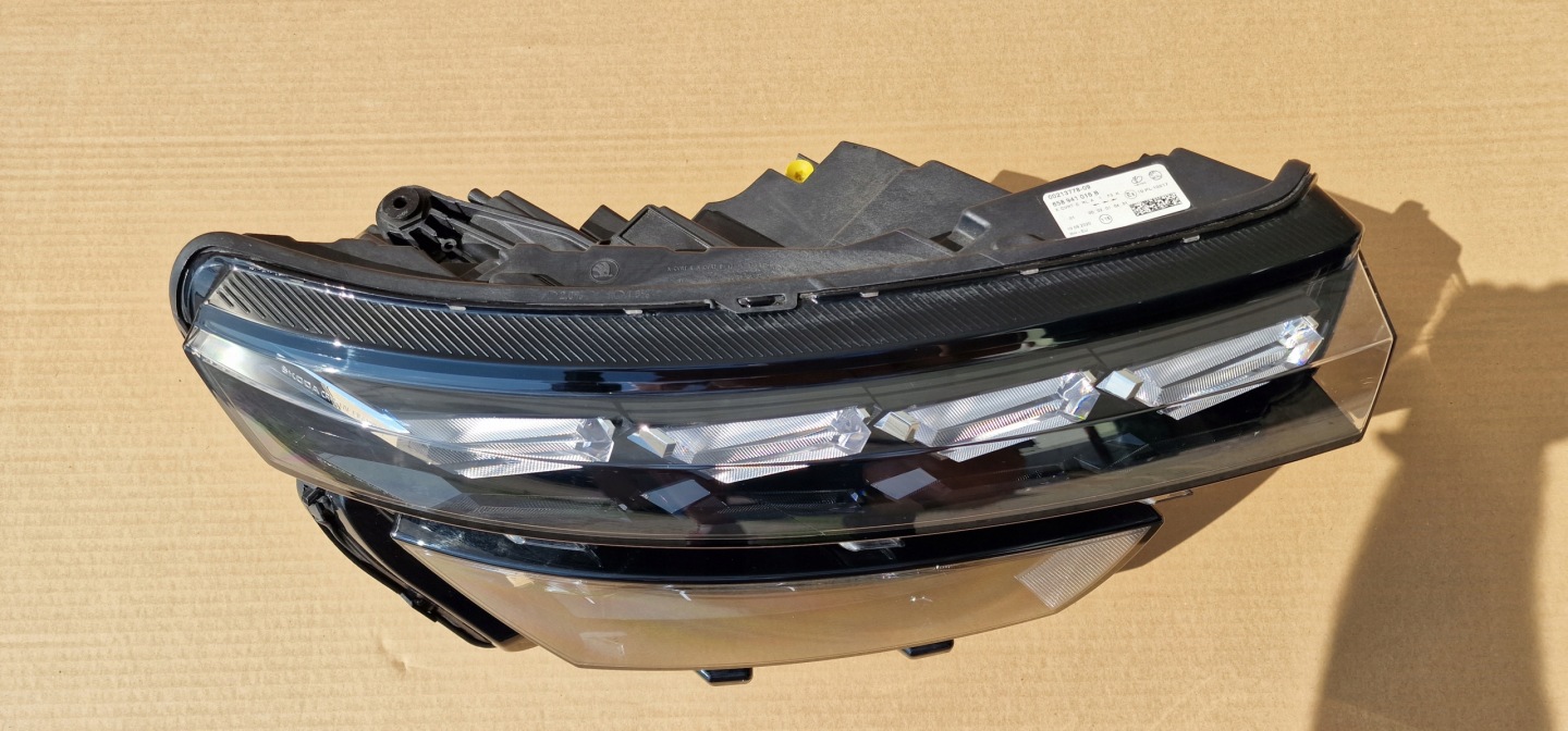 Skoda Kamiq light right full led crystal lighting